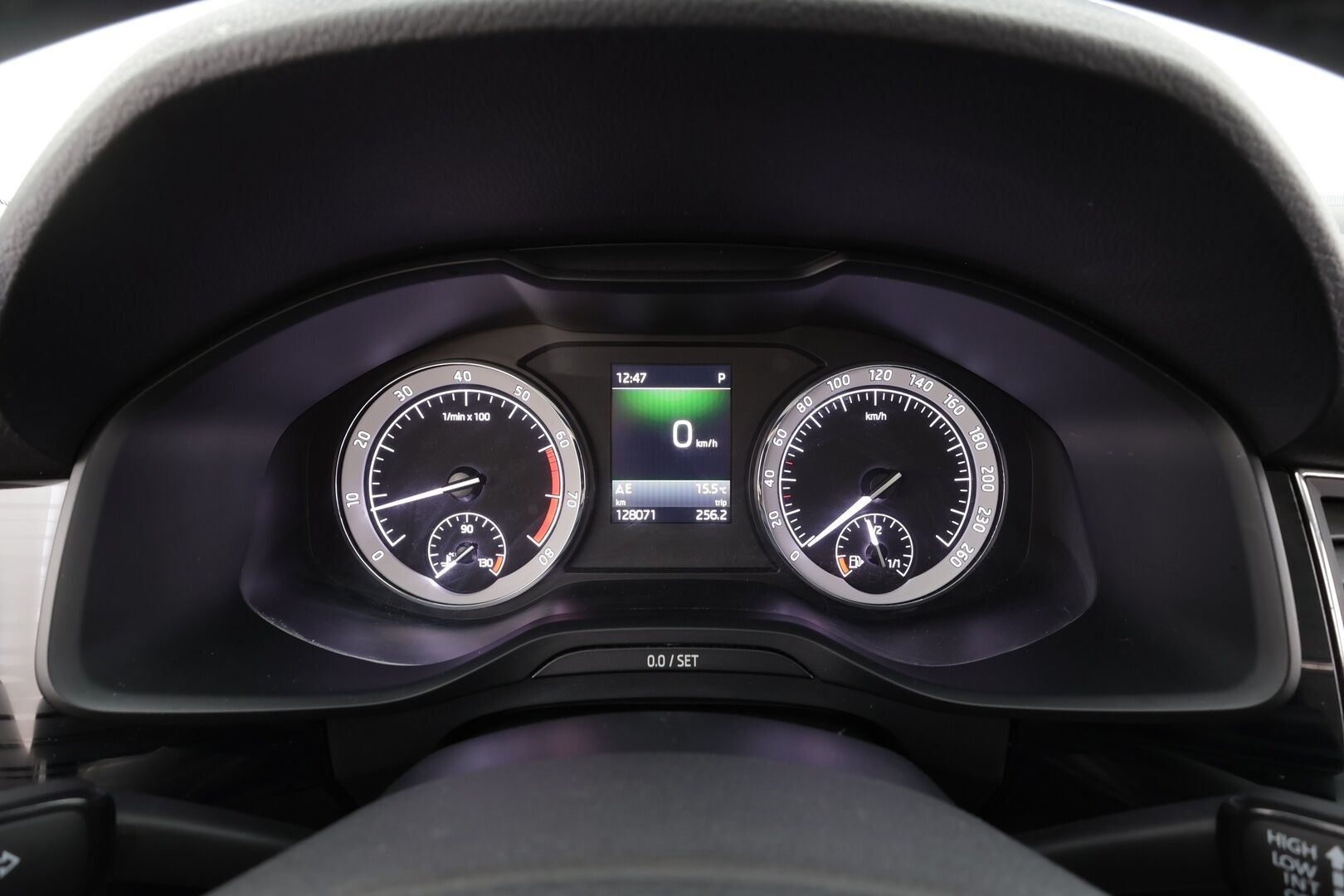 Skoda Kodiaq 2018 1,4 TSI ACT Style DSG 7-P * Webasto / Koukku / Canton / ACC / Panorama / Muistipenkit / P.Tutkat / Navi / Keyless * - 1-om Suomi-auto / Kahdet renkaat aluvanteilla - HULLUT AVAJAISHULINAT KORKOTARJOUS 3,29 %