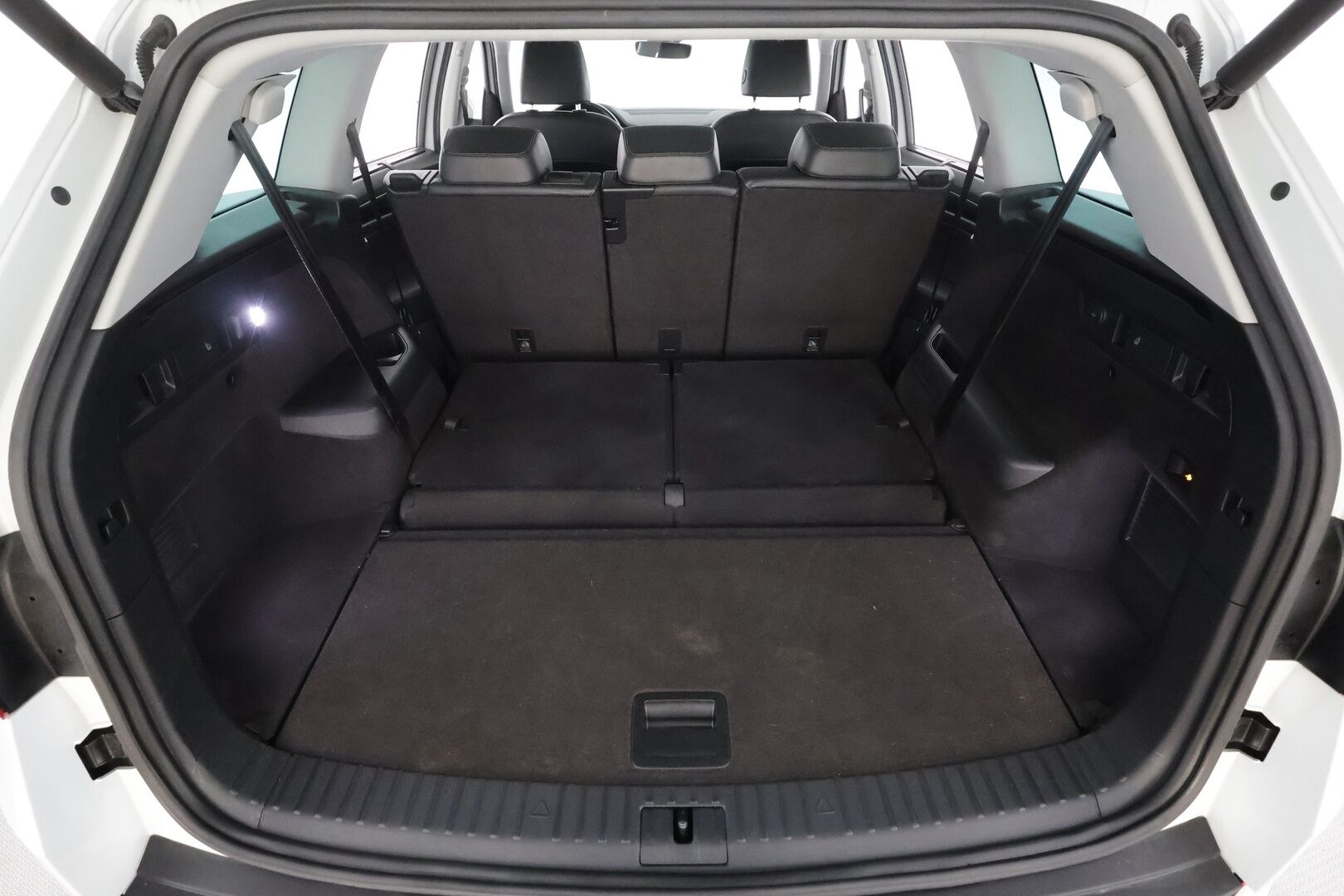 Skoda Kodiaq 2018 1,4 TSI ACT Style DSG 7-P * Webasto / Koukku / Canton / ACC / Panorama / Muistipenkit / P.Tutkat / Navi / Keyless * - 1-om Suomi-auto / Kahdet renkaat aluvanteilla - HULLUT AVAJAISHULINAT KORKOTARJOUS 3,29 %