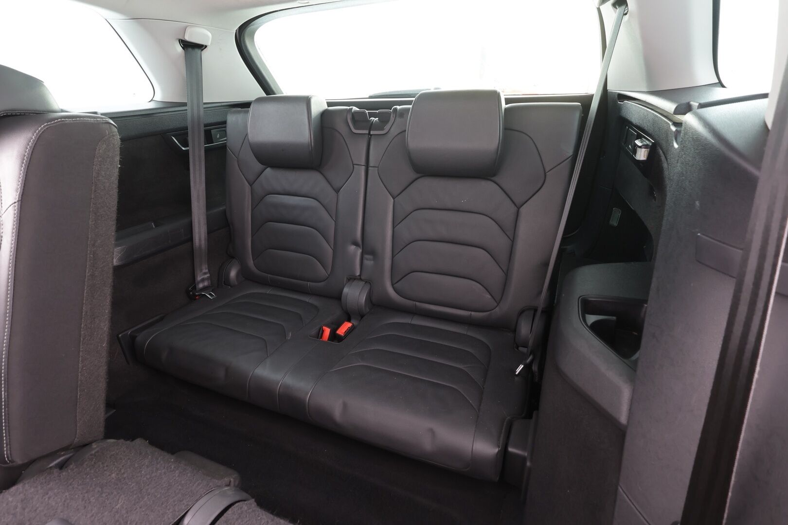 Skoda Kodiaq 2018 1,4 TSI ACT Style DSG 7-P * Webasto / Koukku / Canton / ACC / Panorama / Muistipenkit / P.Tutkat / Navi / Keyless * - 1-om Suomi-auto / Kahdet renkaat aluvanteilla - HULLUT AVAJAISHULINAT KORKOTARJOUS 3,29 %