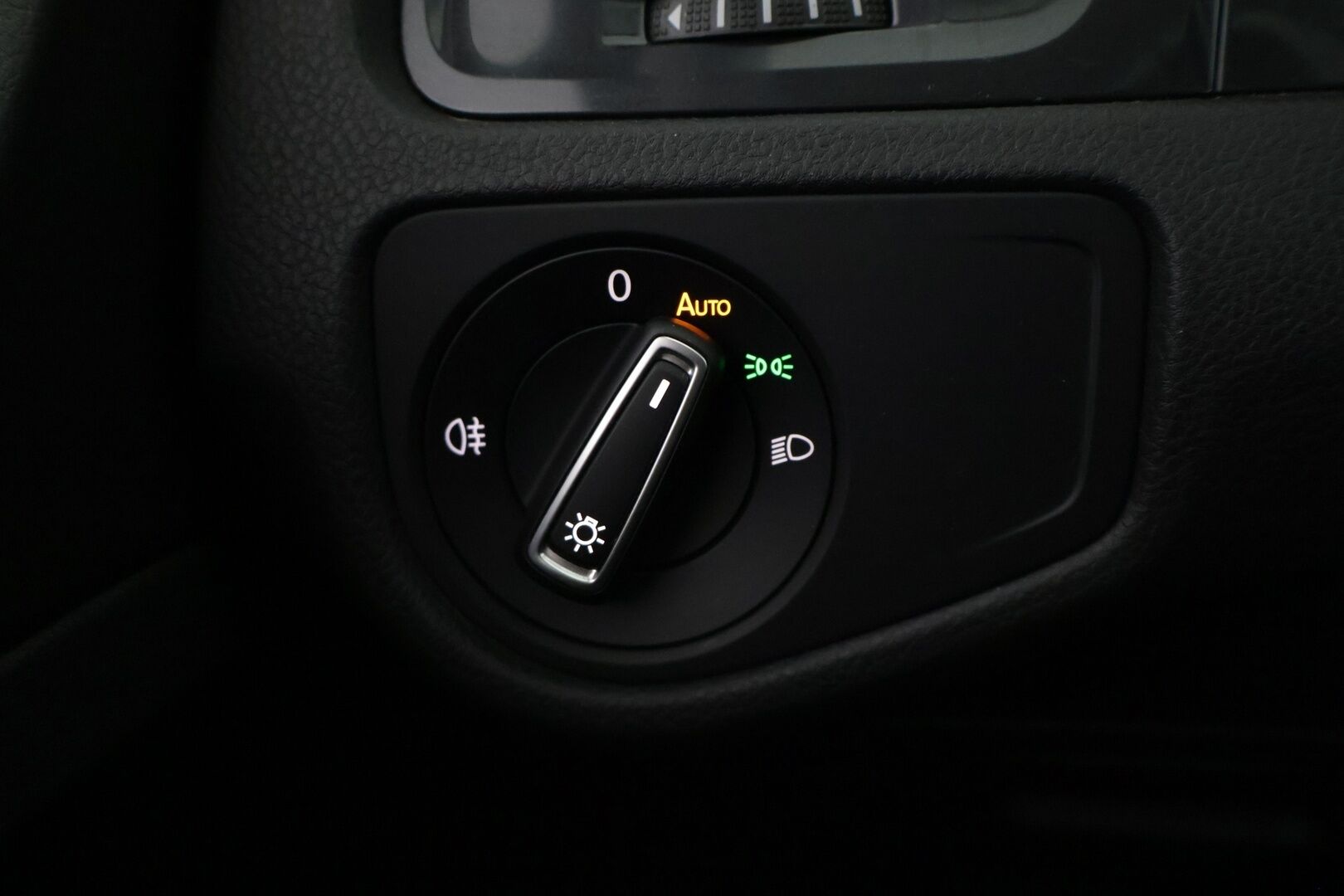 Volkswagen Golf 2018 Variant Comfortline 1,6 TDI 85 kW (115 hv) - | Juuri huollettu | Ei adblue | Suomi-auto | 2x Nokian renkaat | ACC | Kamera | Carplay | 