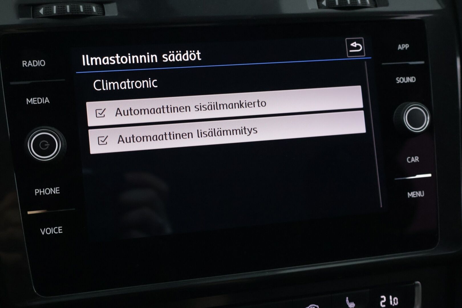 Volkswagen Golf 2018 Variant Comfortline 1,6 TDI 85 kW (115 hv) - | Juuri huollettu | Ei adblue | Suomi-auto | 2x Nokian renkaat | ACC | Kamera | Carplay | 