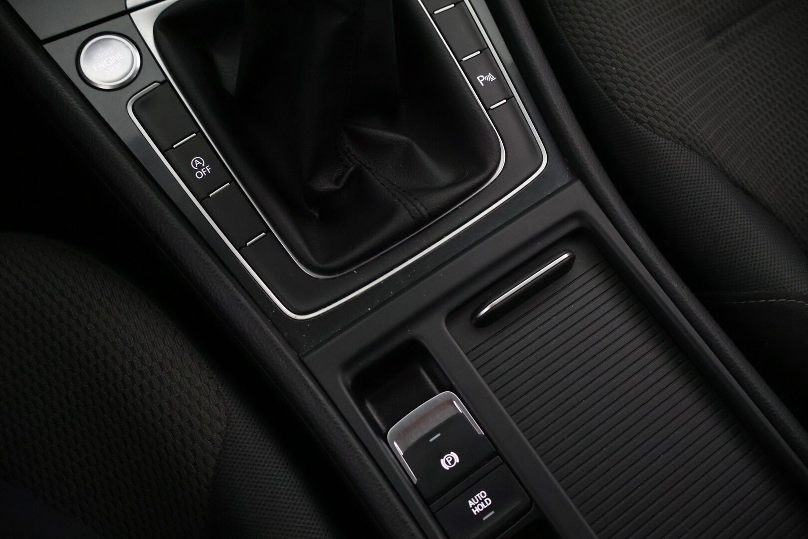 Volkswagen Golf 2018 Variant Comfortline 1,6 TDI 85 kW (115 hv) - | Juuri huollettu | Ei adblue | Suomi-auto | 2x Nokian renkaat | ACC | Kamera | Carplay | 