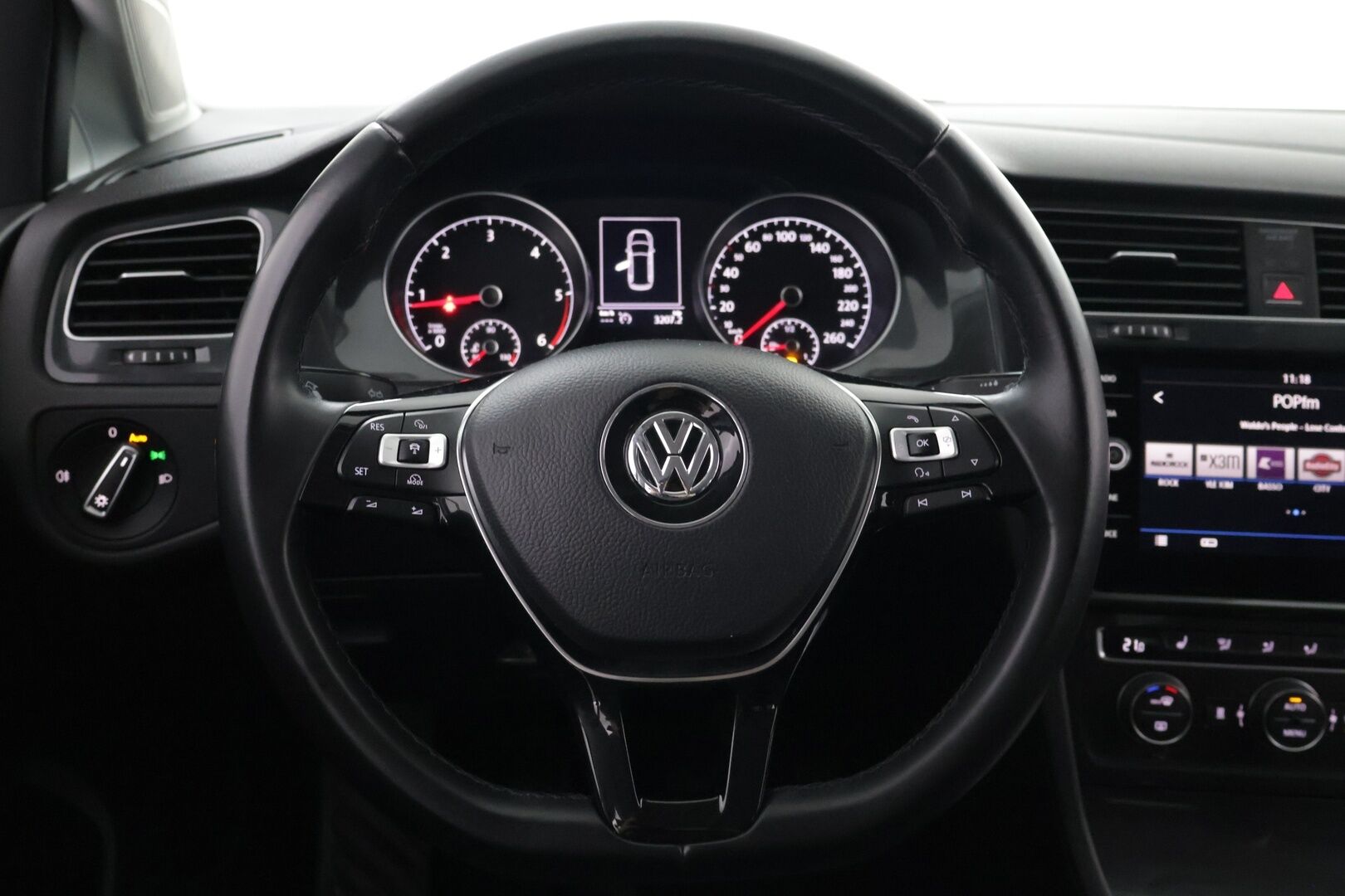 Volkswagen Golf 2018 Variant Comfortline 1,6 TDI 85 kW (115 hv) - | Juuri huollettu | Ei adblue | Suomi-auto | 2x Nokian renkaat | ACC | Kamera | Carplay | 