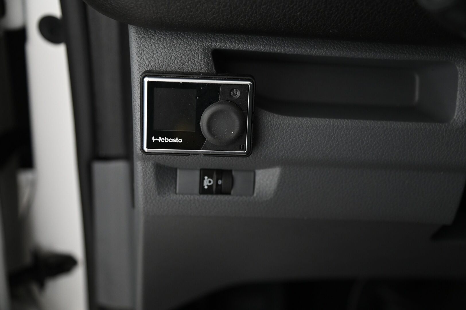 Toyota Proace 2018 L1 2,0 D 120 *Jakopää tehty / Webasto / 2x renkaat / Vakkari* - *Suomi-auto / Jakopää tehty viimeisimmässä huollossa*