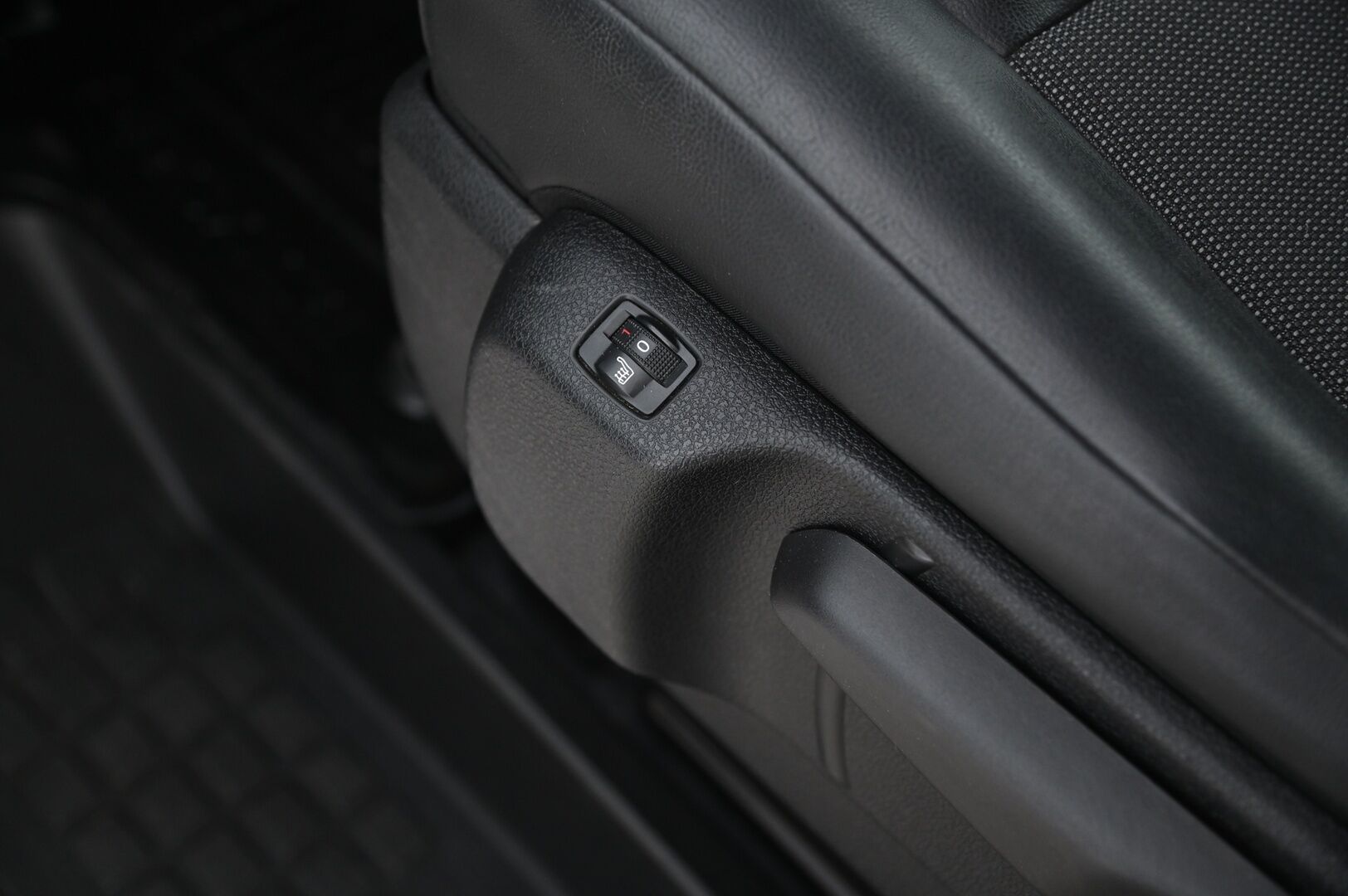 Toyota Proace 2018 L1 2,0 D 120 *Jakopää tehty / Webasto / 2x renkaat / Vakkari* - *Suomi-auto / Jakopää tehty viimeisimmässä huollossa*