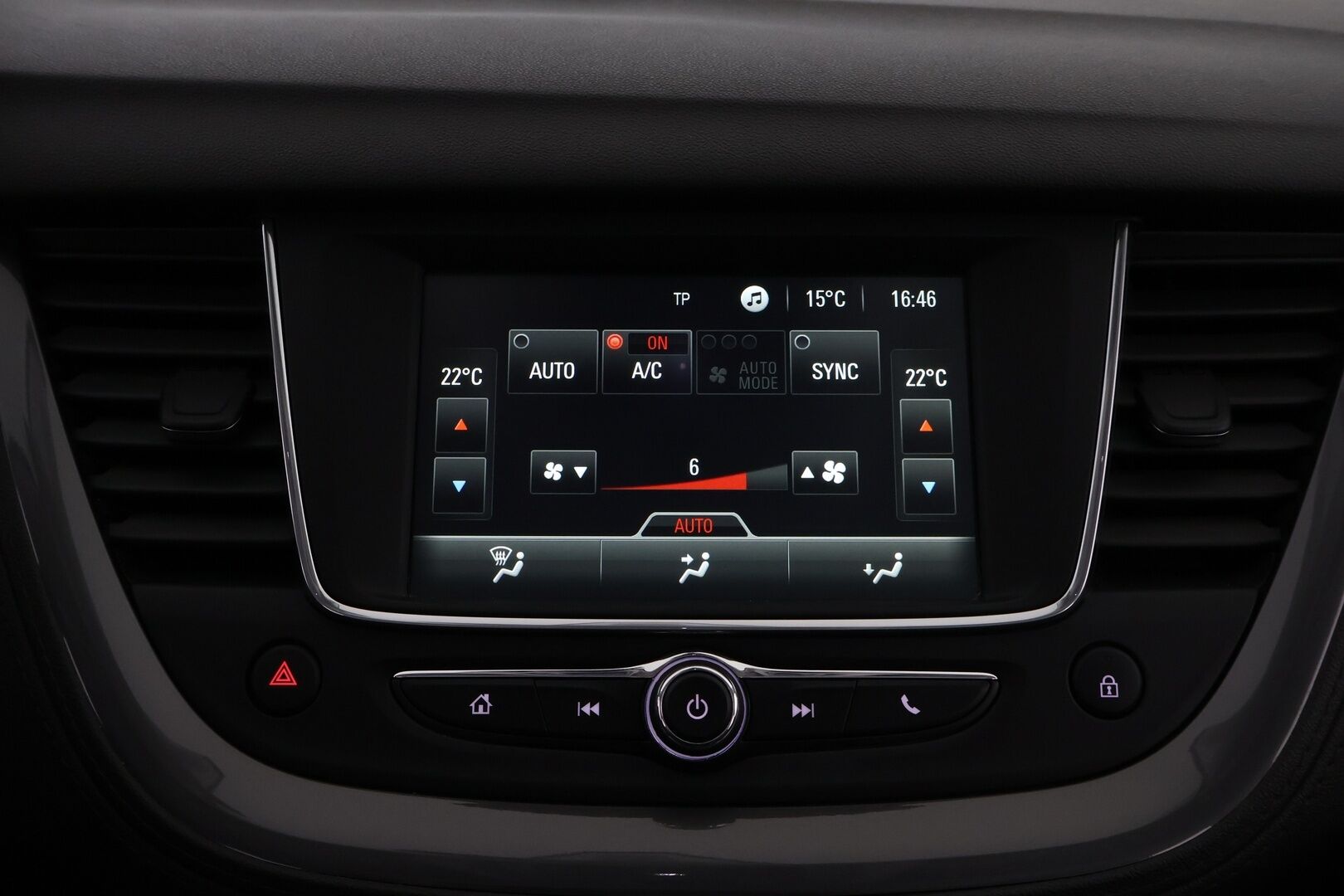 Opel Grandland X 2018 Innovation 1,2 Turbo ECOTEC Start/Stop 96 kW MT6 * Suomiauto / Vetokoukku / Lasikatto / BLIS / Lämm.Tuulilasi / Peruutustutkat - 2x Renkaat  / Jakopää tehty / Särmä huoltohistoria / Lohko & Sisäpistoke - HULLU BLACKWEEK KORKOTARJOUS 2,49%