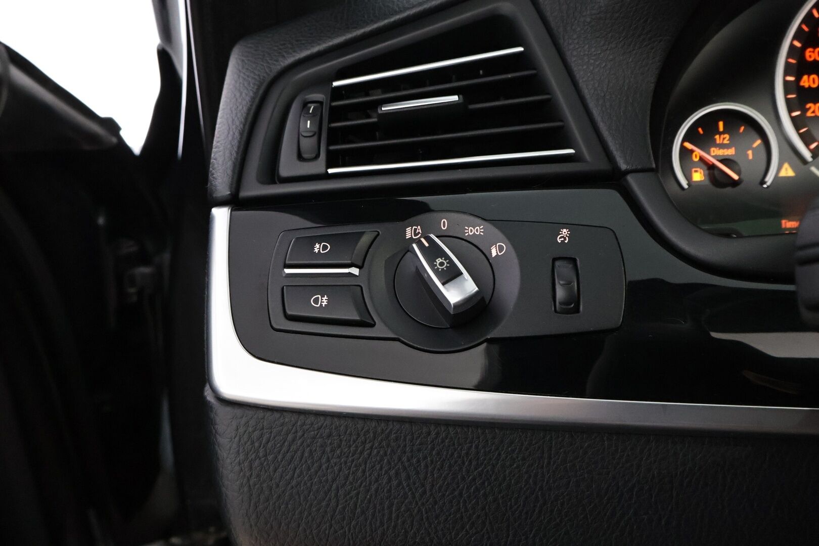 BMW 530 2015 F11 LCI Touring 530d A xDrive Business M Sport - Harman&Kardon | Panorama | Dakota Sporttinahat Muistilla | Adapt.LED | Prof Navi | Muistipenkki | Supervarusteet!