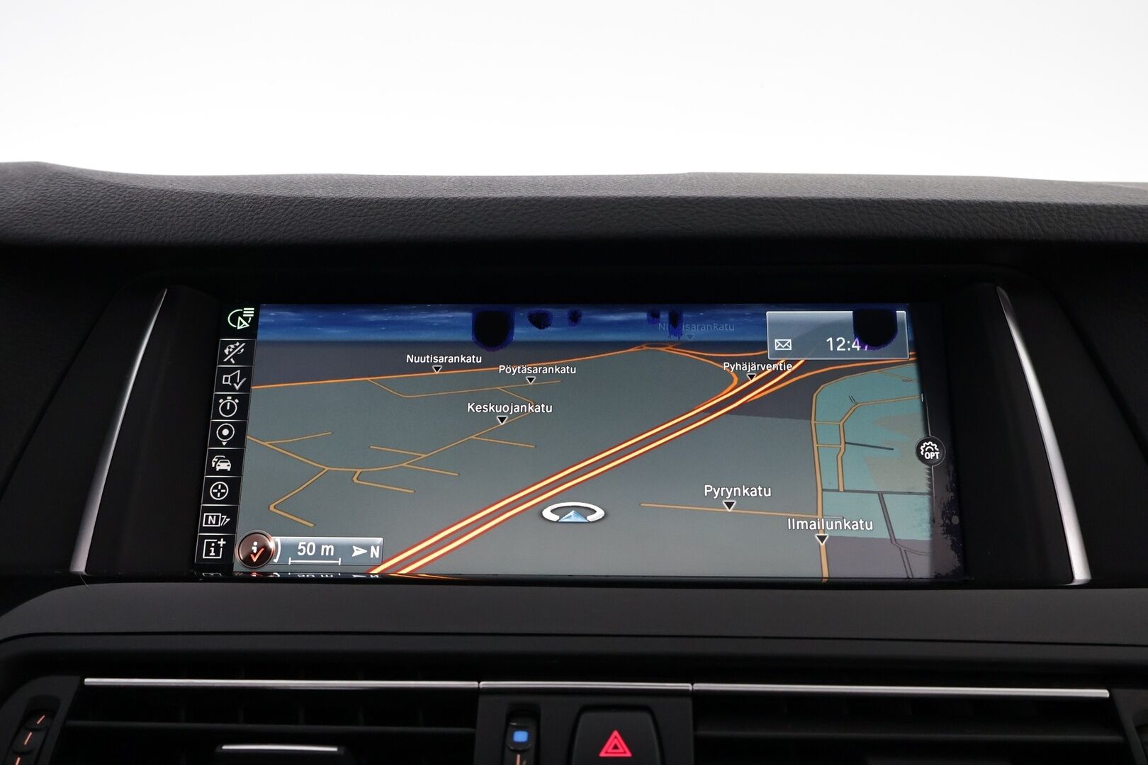 BMW 530 2015 F11 LCI Touring 530d A xDrive Business M Sport - Harman&Kardon | Panorama | Dakota Sporttinahat Muistilla | Adapt.LED | Prof Navi | Muistipenkki | Supervarusteet!