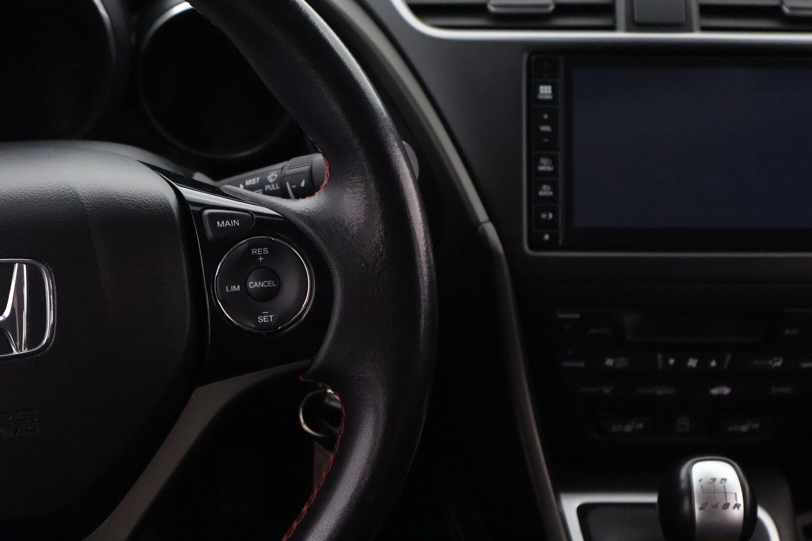 Honda Civic 2018 Tourer 1,8 Sport MT - Suomiauto / Peruutuskamera / BLIS / Navigointi / Lohko & Sisäpistoke / Vetokoukku / Hiljattain huollettu ja katsastettu!