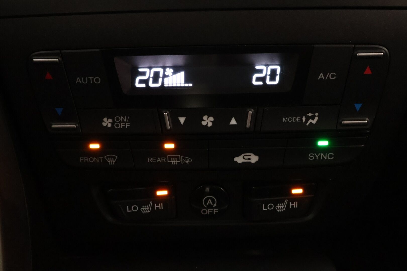 Honda Civic 2018 Tourer 1,8 Sport MT - Suomiauto / Peruutuskamera / BLIS / Navigointi / Lohko & Sisäpistoke / Vetokoukku / Hiljattain huollettu ja katsastettu!