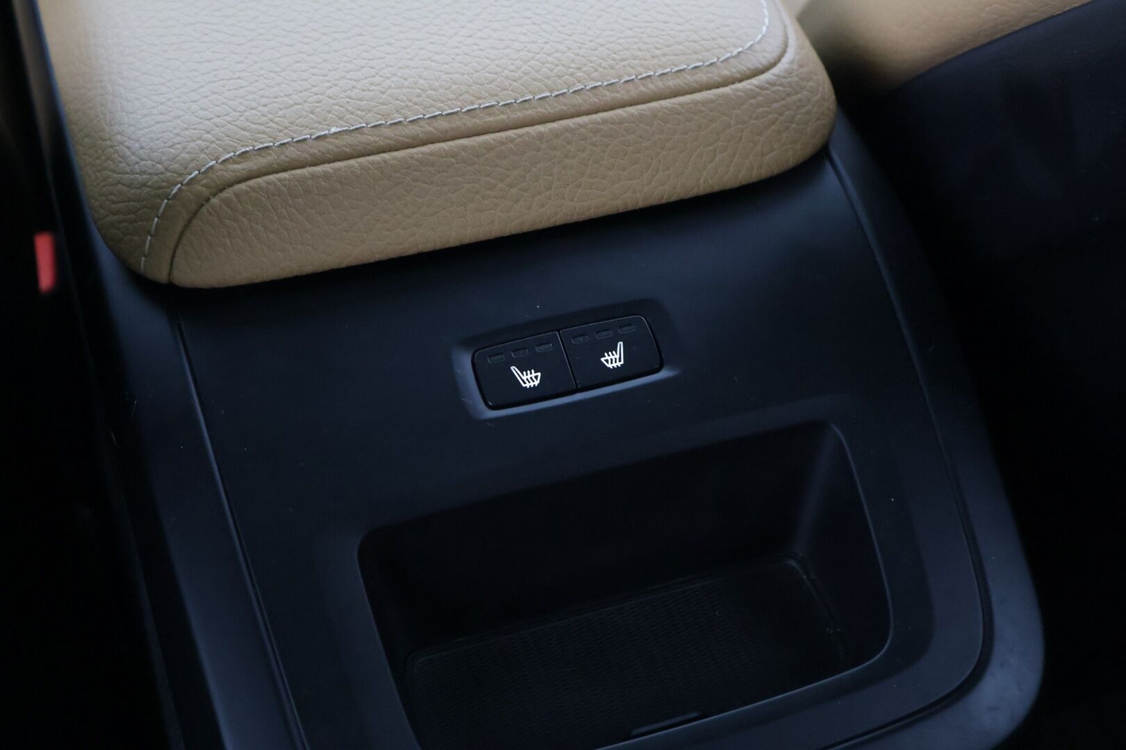 Volvo XC60 2018 T8 AWD Business Inscription aut * B&W / Ilma-alusta / HUD / Webasto / LED / 360 Kamera / Keyless  * - Juuri huollettu / Juuri vaihdettu jakopää / Kahdet hyvät renkaat / Bowers & Wilkins * - HULLU BLACKWEEK KORKOTARJOUS 2,49%