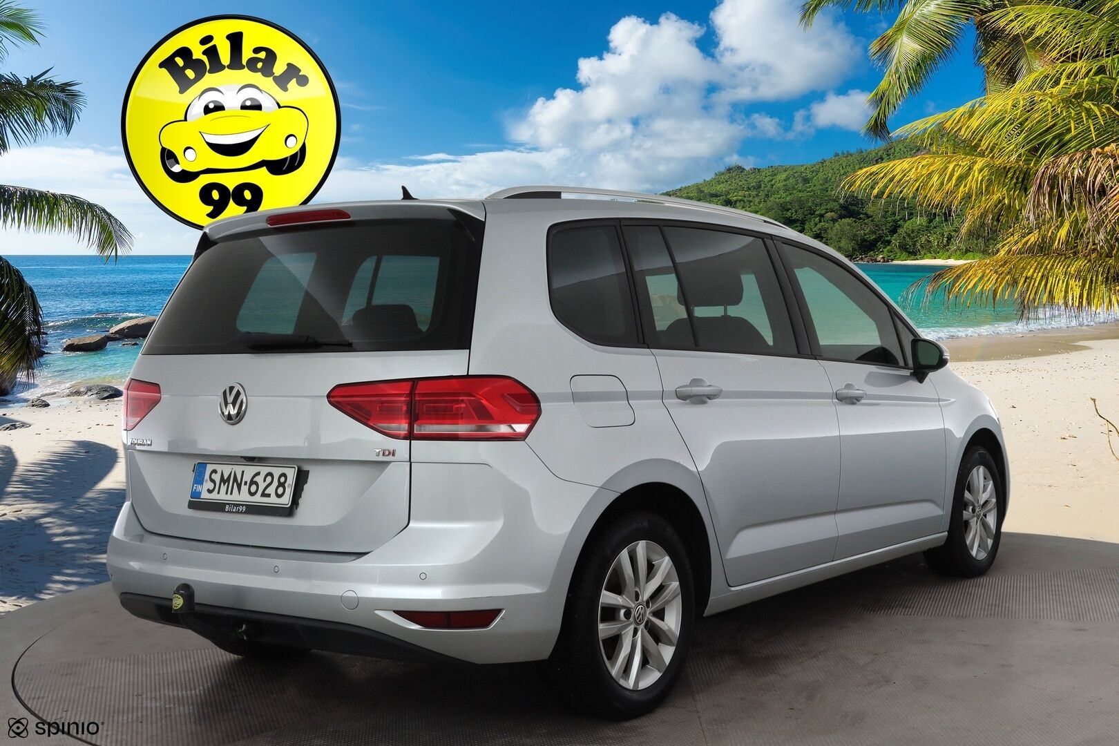 Volkswagen Touran 2017 Comfortline 1,6 TDI SCR 85 kW DSG 7-P * ACC / Koukku / Sisätilanlämmitin / P.kamera / Hierova penkki / Navi * - Kahdet renkaat - HULLU BLACKWEEK KORKOTARJOUS 2,49%