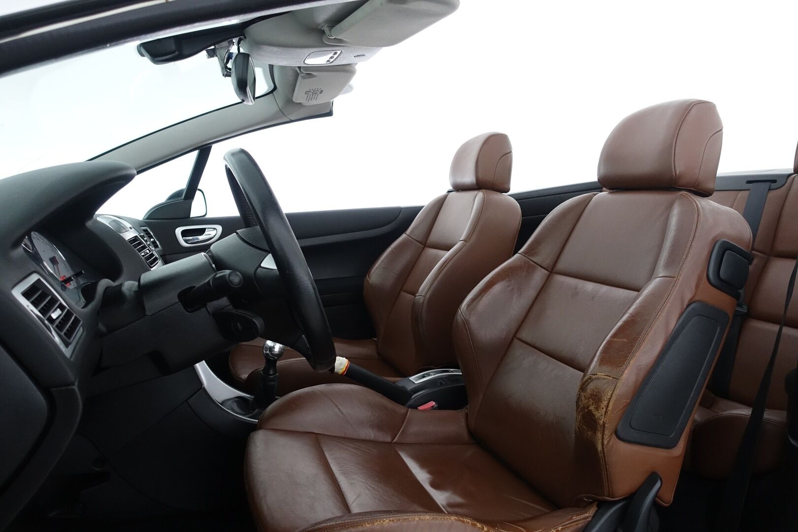 Peugeot 307 2004 CC Avoauto | Myydään Huutokaupat.com ! | - | Myydään huutokaupat.com! | Pitkä leima! | Kytkin uusittu | Ruskeat nahkapenkit | Kenwood-soitin | JBL-HiFi | Ilmastointi | Huoltokirja |