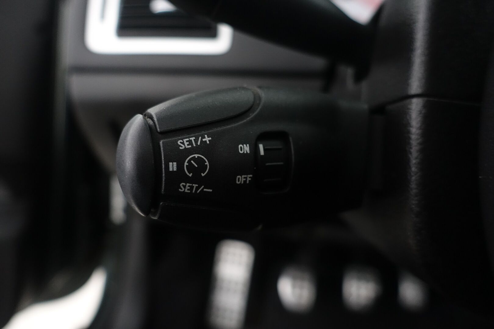 Peugeot 307 2004 CC Avoauto | Myydään Huutokaupat.com ! | - | Myydään huutokaupat.com! | Pitkä leima! | Kytkin uusittu | Ruskeat nahkapenkit | Kenwood-soitin | JBL-HiFi | Ilmastointi | Huoltokirja |