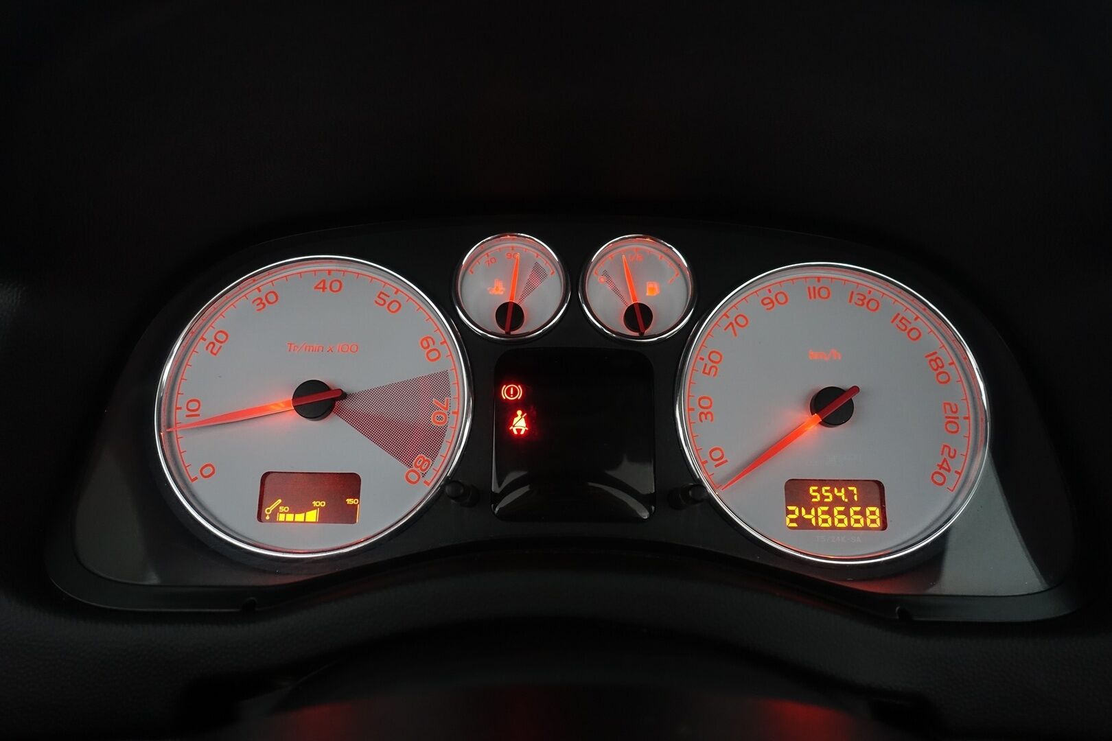 Peugeot 307 2004 CC Avoauto | Myydään Huutokaupat.com ! | - | Myydään huutokaupat.com! | Pitkä leima! | Kytkin uusittu | Ruskeat nahkapenkit | Kenwood-soitin | JBL-HiFi | Ilmastointi | Huoltokirja |