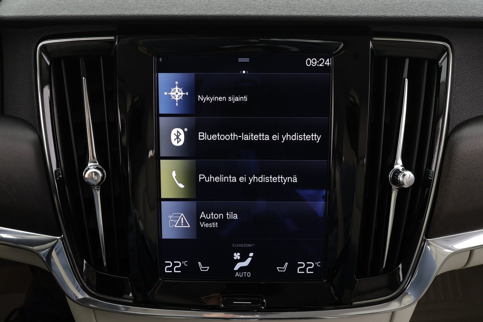 Volvo V90 CROSS COUNTRY 2018 D5 AWD Pro aut * ACC / HUD / P.kamera / Full LED / Navi / Muistipenkki / Koukku / Vaaleat nahat / KeylessGo * - 1.Om Suomi-auto / Kahdet renkaat aluvanteilla / Merkkihuollettu