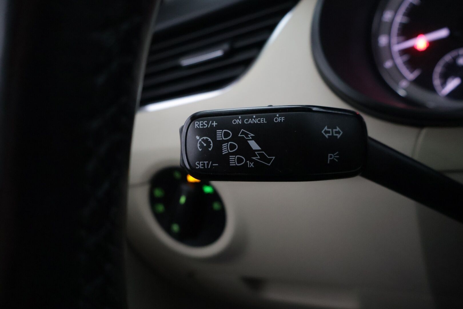 Skoda Octavia 2017 Combi 2,0 TDI 184 4x4 Style DSG Autom. *Webasto / Adapt. LED / Keyless / P-Kamera* - *BLIS / CarPlay & Android Auto / Vakkari* - HULLUT BLACKWEEK JATKOT - KORKOTARJOUS 2,49%