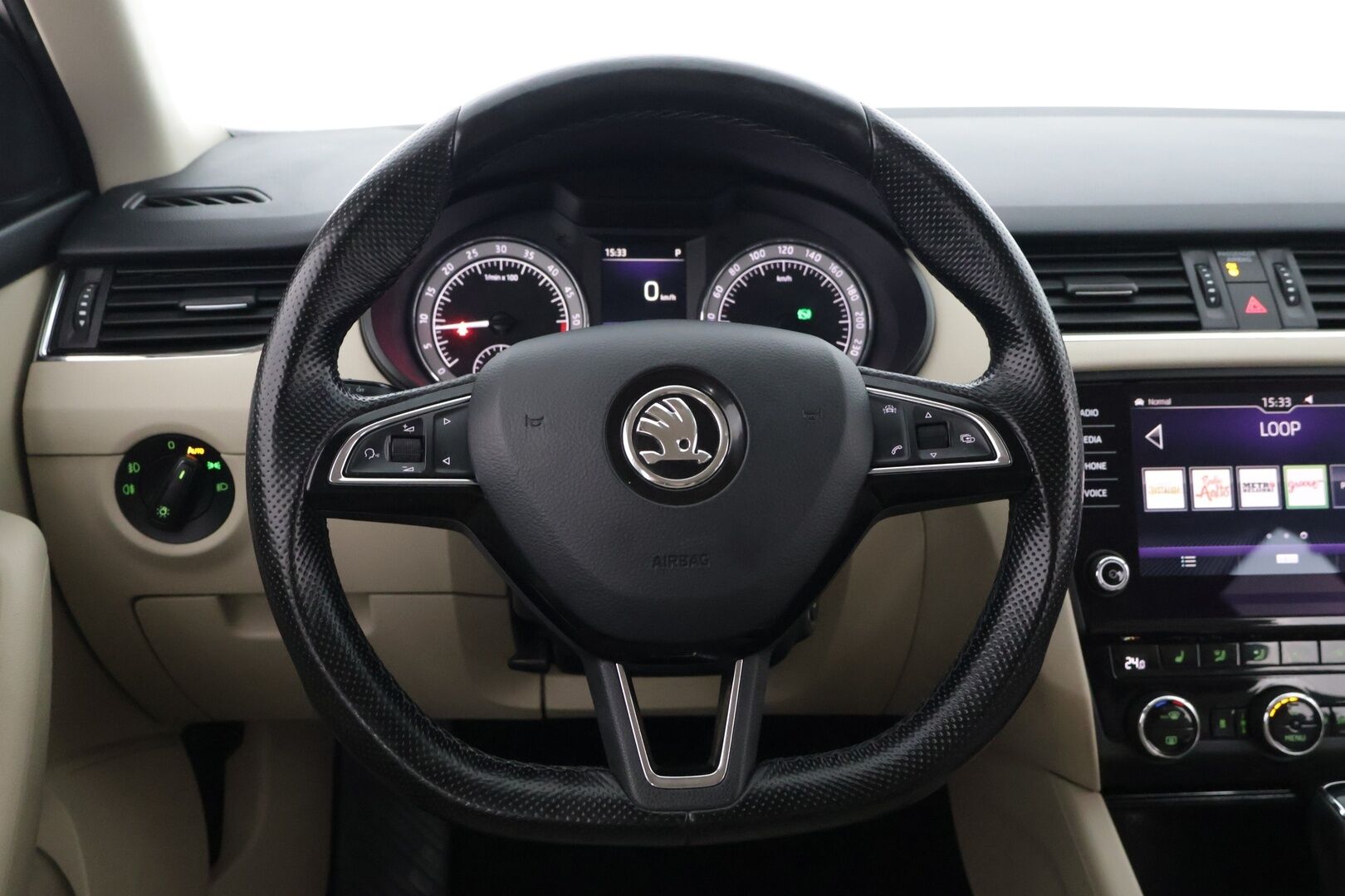 Skoda Octavia 2017 Combi 2,0 TDI 184 4x4 Style DSG Autom. *Webasto / Adapt. LED / Keyless / P-Kamera* - *BLIS / CarPlay & Android Auto / Vakkari* - HULLUT BLACKWEEK JATKOT - KORKOTARJOUS 2,49%