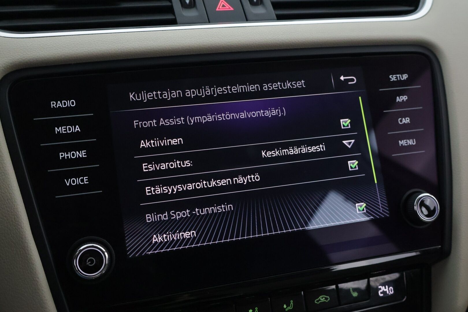 Skoda Octavia 2017 Combi 2,0 TDI 184 4x4 Style DSG Autom. *Webasto / Adapt. LED / Keyless / P-Kamera* - *BLIS / CarPlay & Android Auto / Vakkari* - HULLUT BLACKWEEK JATKOT - KORKOTARJOUS 2,49%