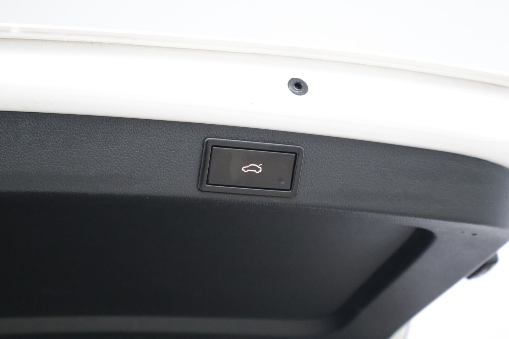 Skoda Octavia 2017 Combi 2,0 TDI 184 4x4 Style DSG Autom. *Webasto / Adapt. LED / Keyless / P-Kamera* - *BLIS / CarPlay & Android Auto / Vakkari* - HULLUT BLACKWEEK JATKOT - KORKOTARJOUS 2,49%