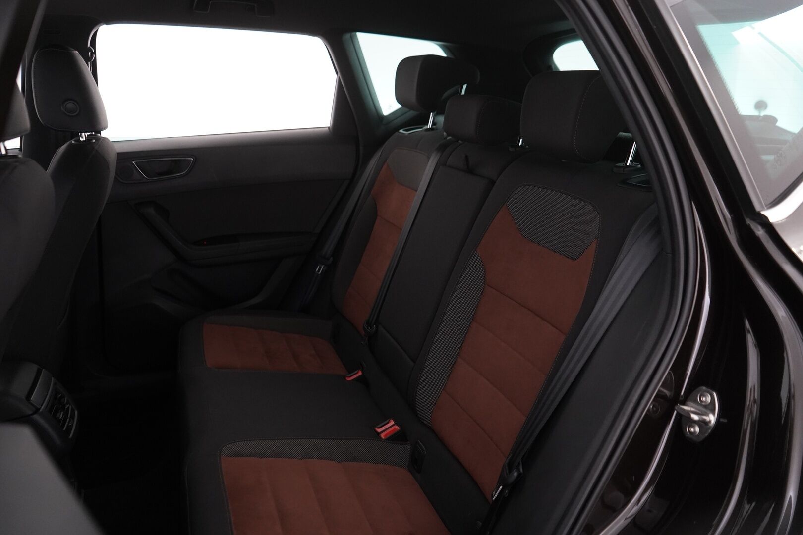 Seat Ateca 2018 1.4 TSI 150 ACT 4DRIVE Xcellence DSG *ACC / Peruutuskamera / Vetokoukku / Kaistavahti / Navi* - Suomi-auto / Jakohihna 12/2024 / Iso huolto 130tkm / Kahdet alumiinivanteet