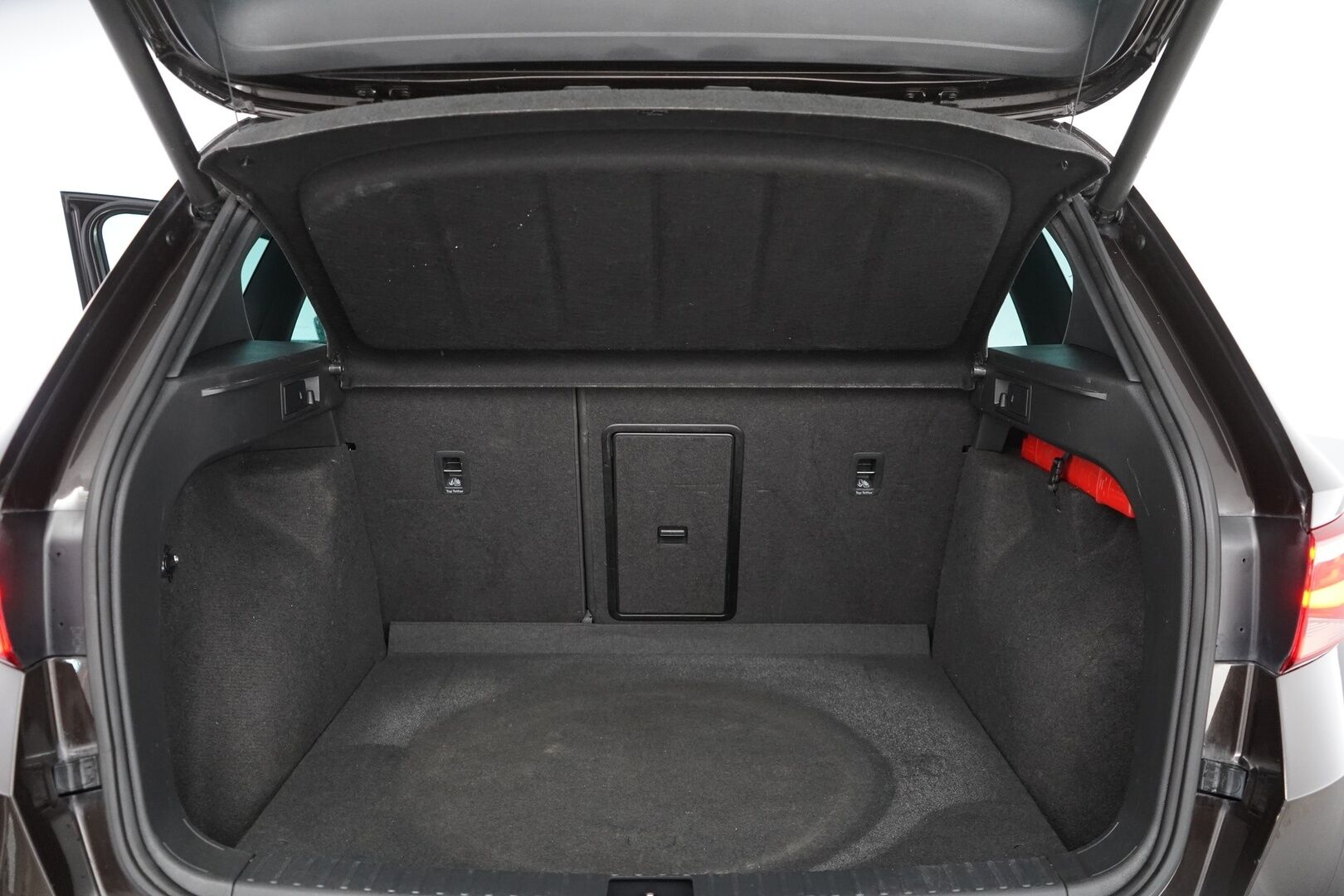 Seat Ateca 2018 1.4 TSI 150 ACT 4DRIVE Xcellence DSG *ACC / Peruutuskamera / Vetokoukku / Kaistavahti / Navi* - Suomi-auto / Jakohihna 12/2024 / Iso huolto 130tkm / Kahdet alumiinivanteet