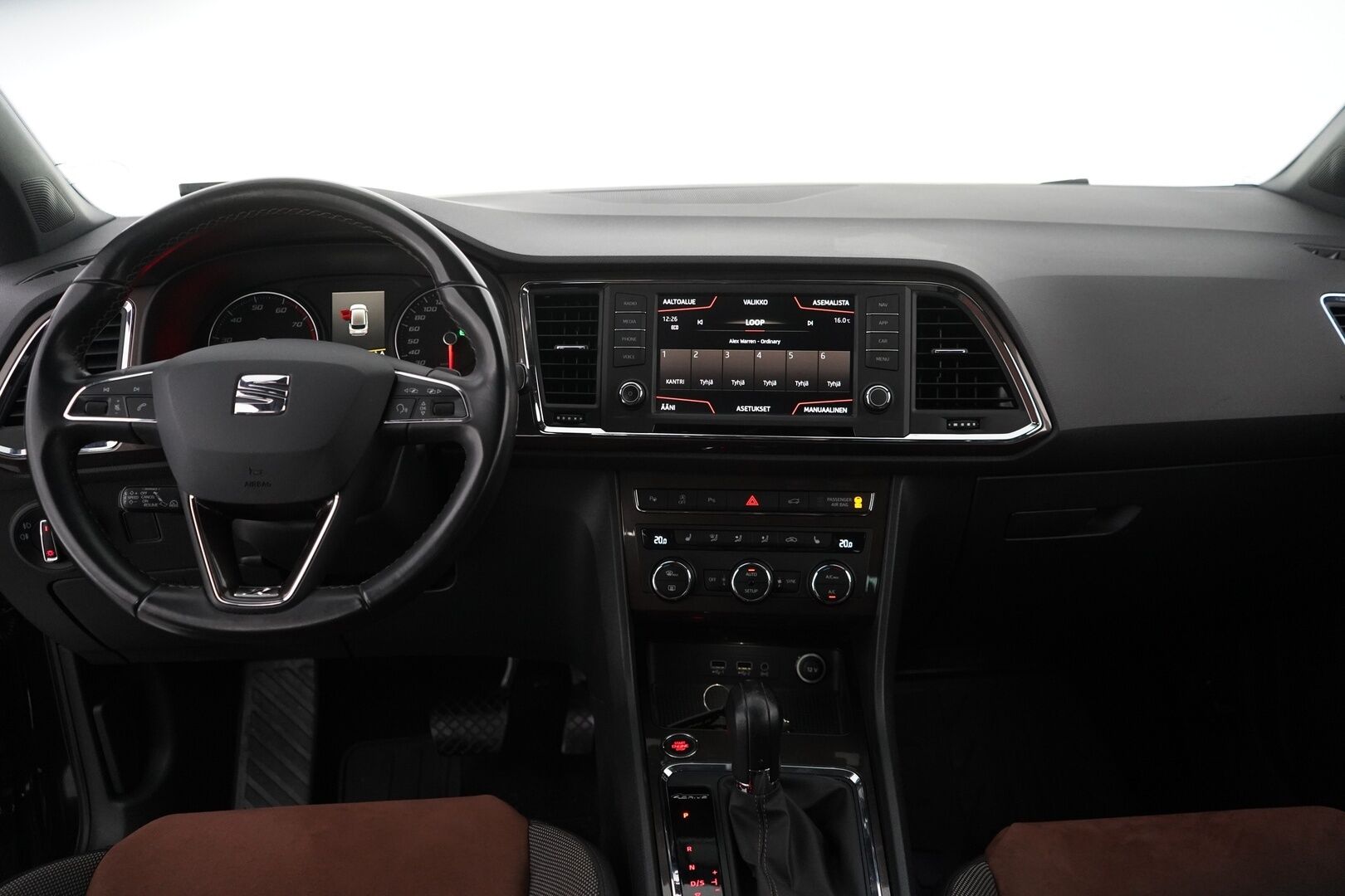 Seat Ateca 2018 1.4 TSI 150 ACT 4DRIVE Xcellence DSG *ACC / Peruutuskamera / Vetokoukku / Kaistavahti / Navi* - Suomi-auto / Jakohihna 12/2024 / Iso huolto 130tkm / Kahdet alumiinivanteet