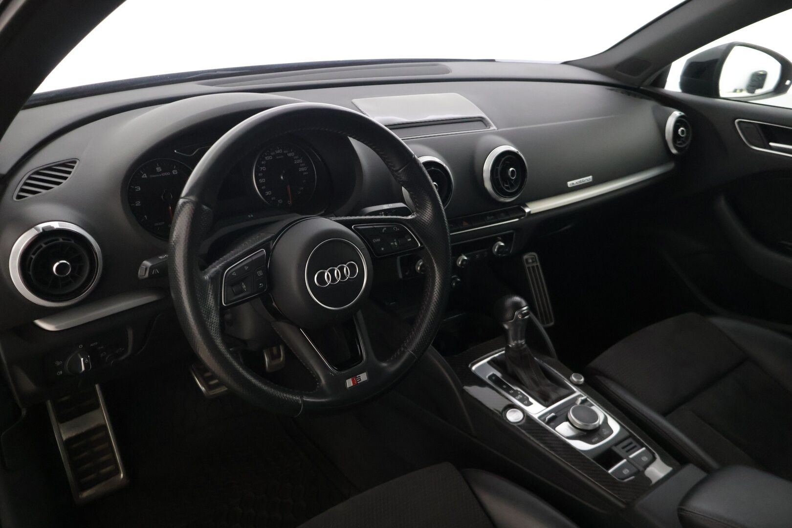 Audi A3 2017 Sedan S-Line Business Sport 2,0 TFSI 140 kW quattro - | Suomi-auto | S-Line | ACC | Lohkolämmitin | Keyless-Go | LED | Sport-istuimet | Tutkat | 