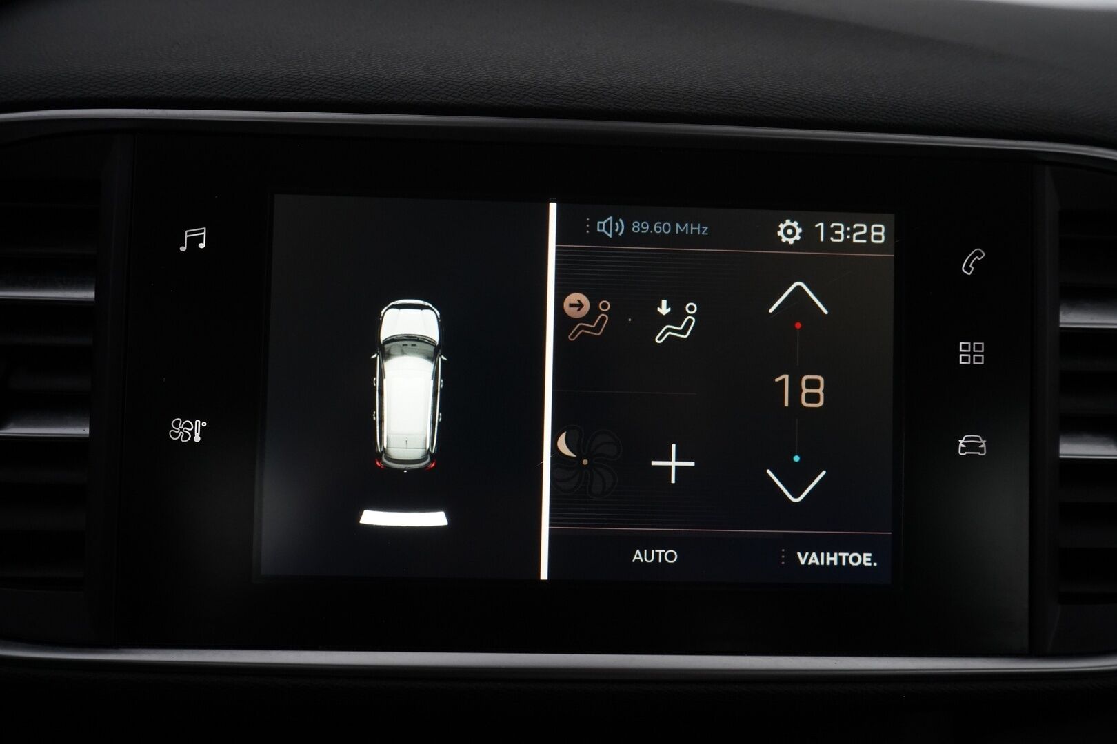 Peugeot 308 2018 SW Active PureTech 130 Automaatti *Lohko / BT / Vakkari* - Juuri huollettu / Seuraava katsastus 30.11.2026