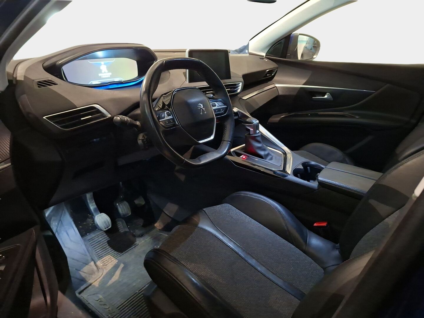 Peugeot 3008 2018 Allure PureTech 130 *Vakkari / Koukku / Lohko.S.Pistoke/ BLIS / Full LED* - Viimeisin huolto 159tkm! / Koukullinen / Upean värinen! - HULLUT AVAJAISHULINAT KORKOTARJOUS 3,29 %