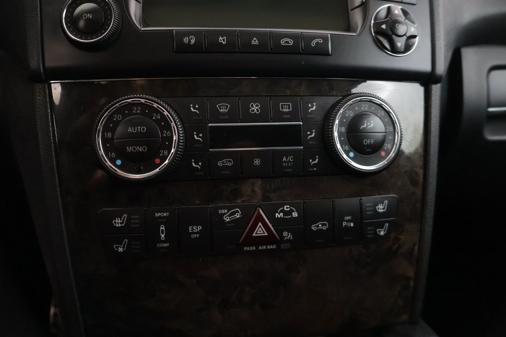 Mercedes-Benz ML 63 AMG 2007 - YritysOutlet - Myydään vain yrityksille * Harman/Kardon / Koukku / Adapt. vakkari / Keyless Go /  Kattoluukku  * - – Tämä auto myydään YritysOutlet -valikoimasta vain yritykselle / Puhdas leima 10/2026 saakka! / Kattavasti huollettu / 2x renkaat!*