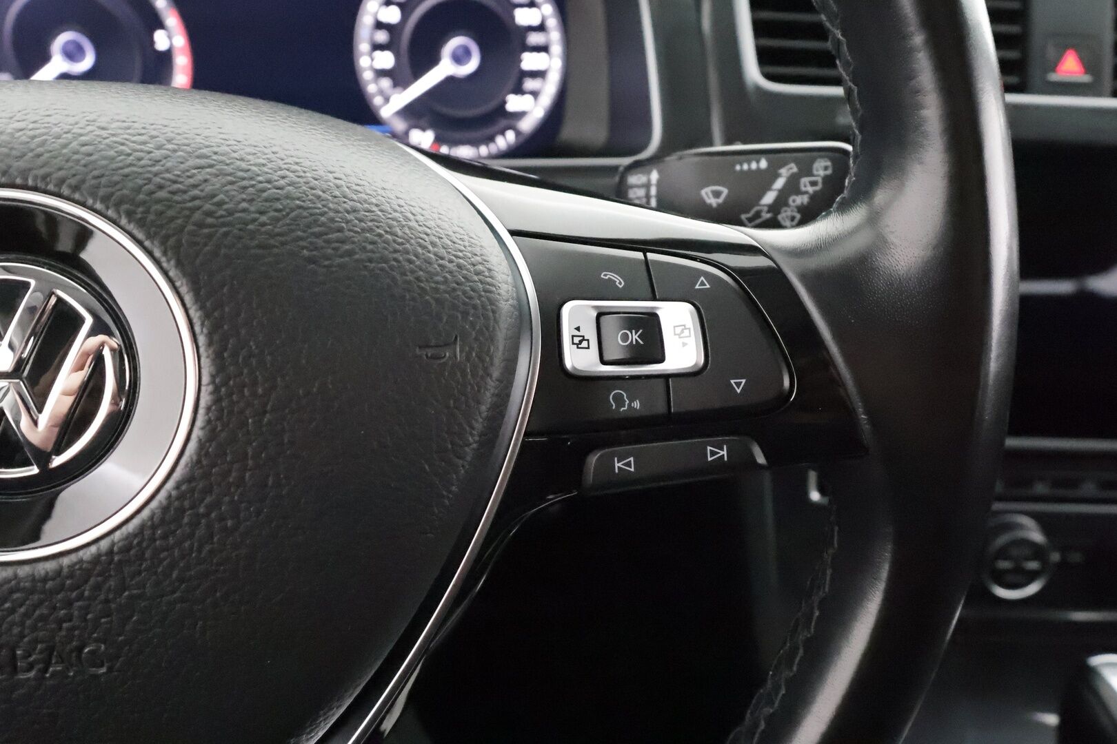 Volkswagen Golf 2018 Variant Alltrack 2,0 TDI 110 kW 4MOTION DSG-automaatti Winter Edition * ACC / Webasto / Koukku / Digimittaristo * - Suomi-auto / Juuri katsastettu / Kahdet renkaat OEM aluvantein / Mekatroniikka uusittu Viimeisin huolto 159tkm / Säntilliset huollot