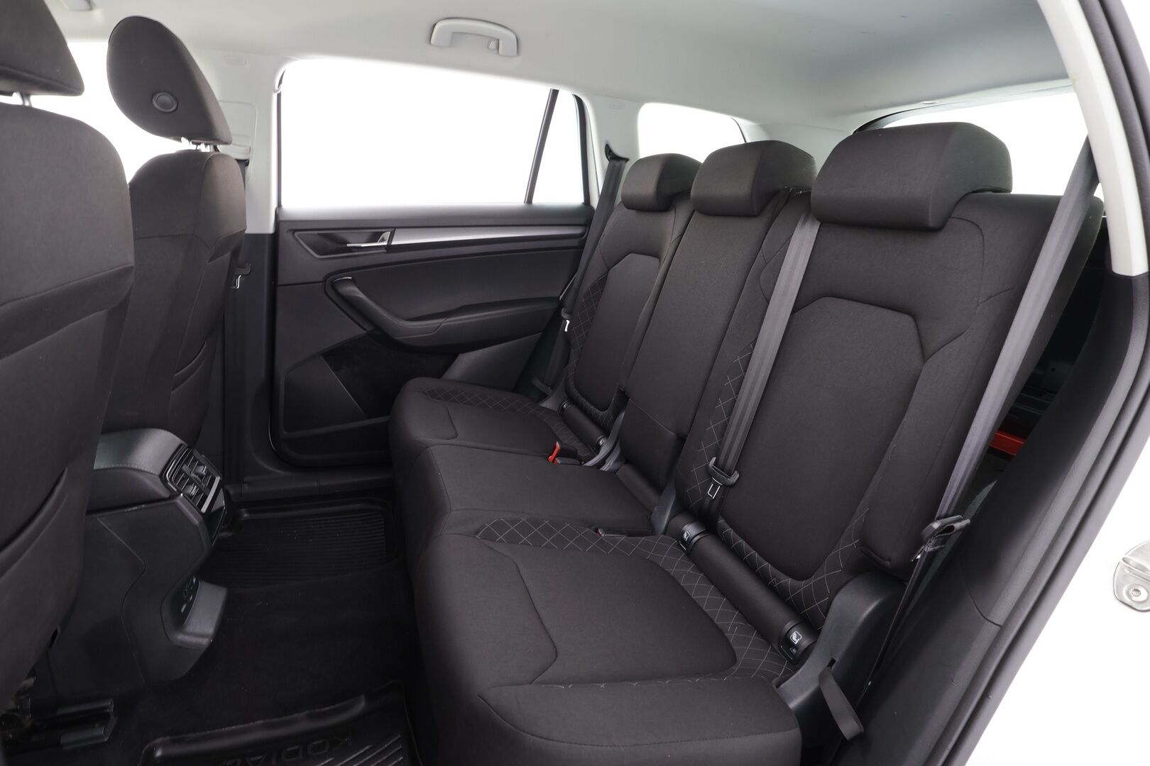 Skoda Kodiaq 2018 1,4 TSI Active - | Webasto | Koukku | P.tutka | Vakkari | Bluetooth | Autohold | Apple&Android | Suomi-auto | Kahdet renkaat aluvanteilla |