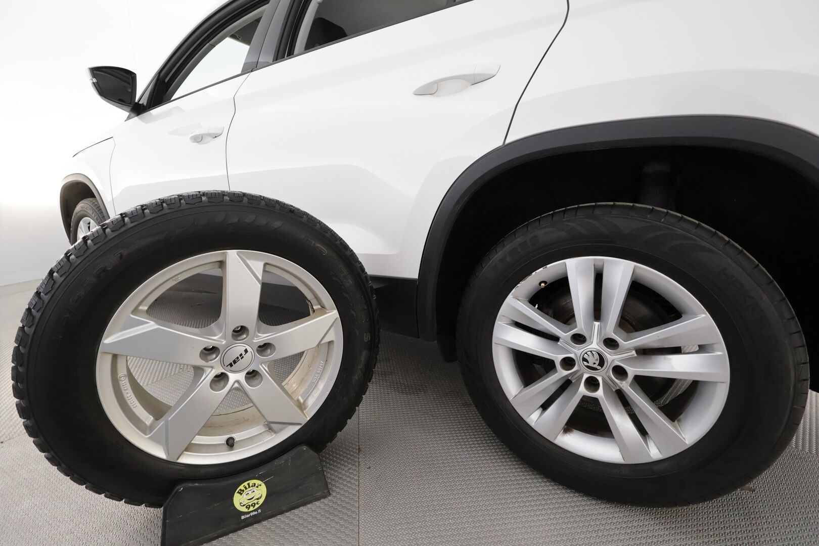 Skoda Kodiaq 2018 1,4 TSI Active * Webasto / Koukku / P.tutka / Vakkari / Bluetooth / Autohold / Apple&Android * - Suomi-auto / Kahdet renkaat aluvanteilla - HULLUT AVAJAISHULINAT KORKOTARJOUS 3,29 %