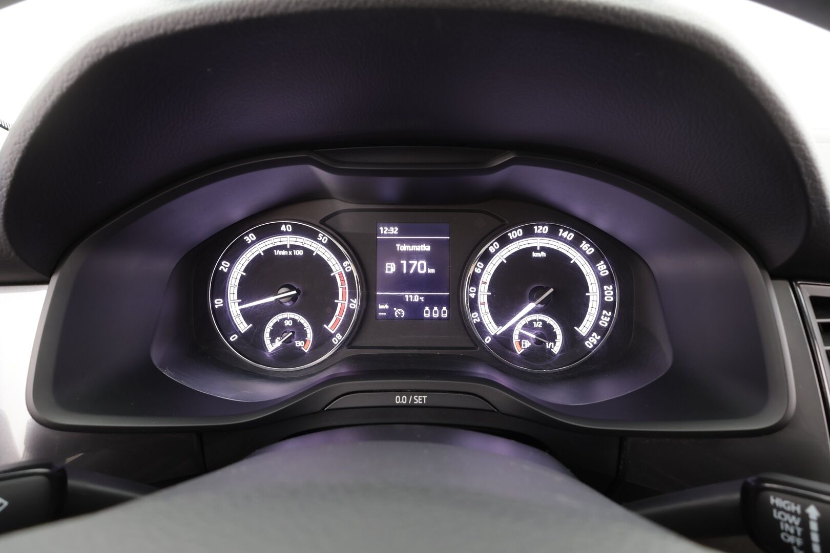 Skoda Kodiaq 2018 1,4 TSI Active * Webasto / Koukku / P.tutka / Vakkari / Bluetooth / Autohold / Apple&Android * - Suomi-auto / Kahdet renkaat aluvanteilla - HULLUT AVAJAISHULINAT KORKOTARJOUS 3,29 %