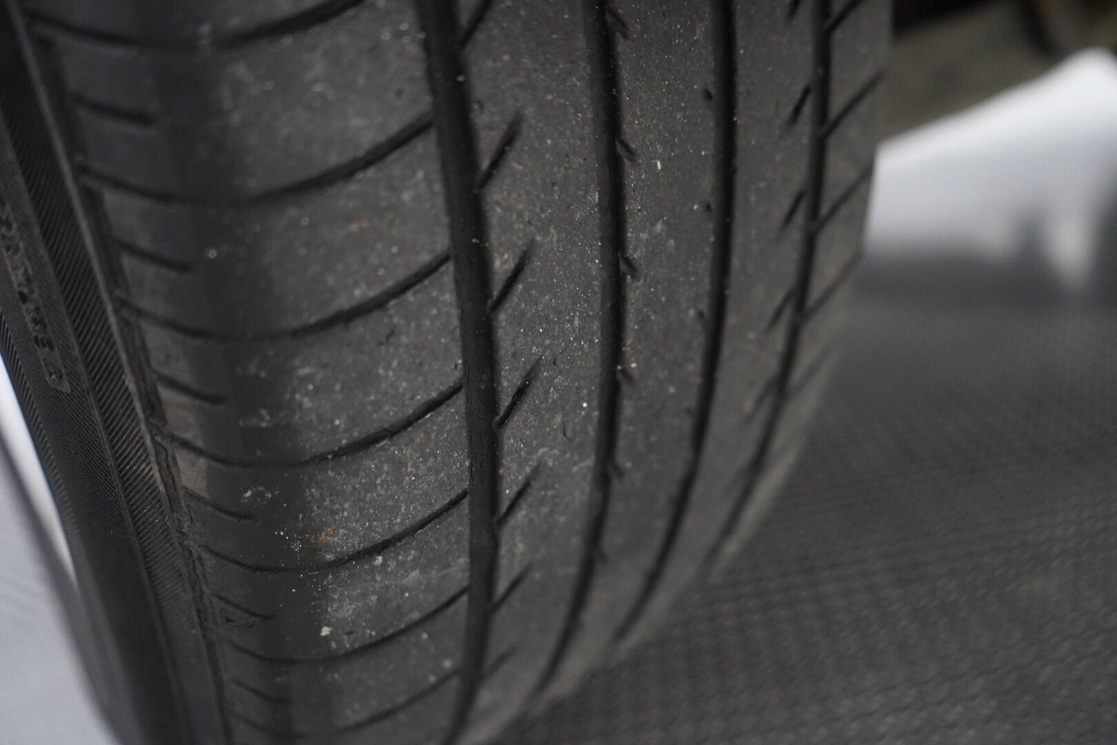 BMW X3 2013 MYYDÄÄN HUUTOKAUPAT.COM SIVUSTOLLA - MYYDÄÄN HUUTOKAUPAT.COM SIVUSTOLLA