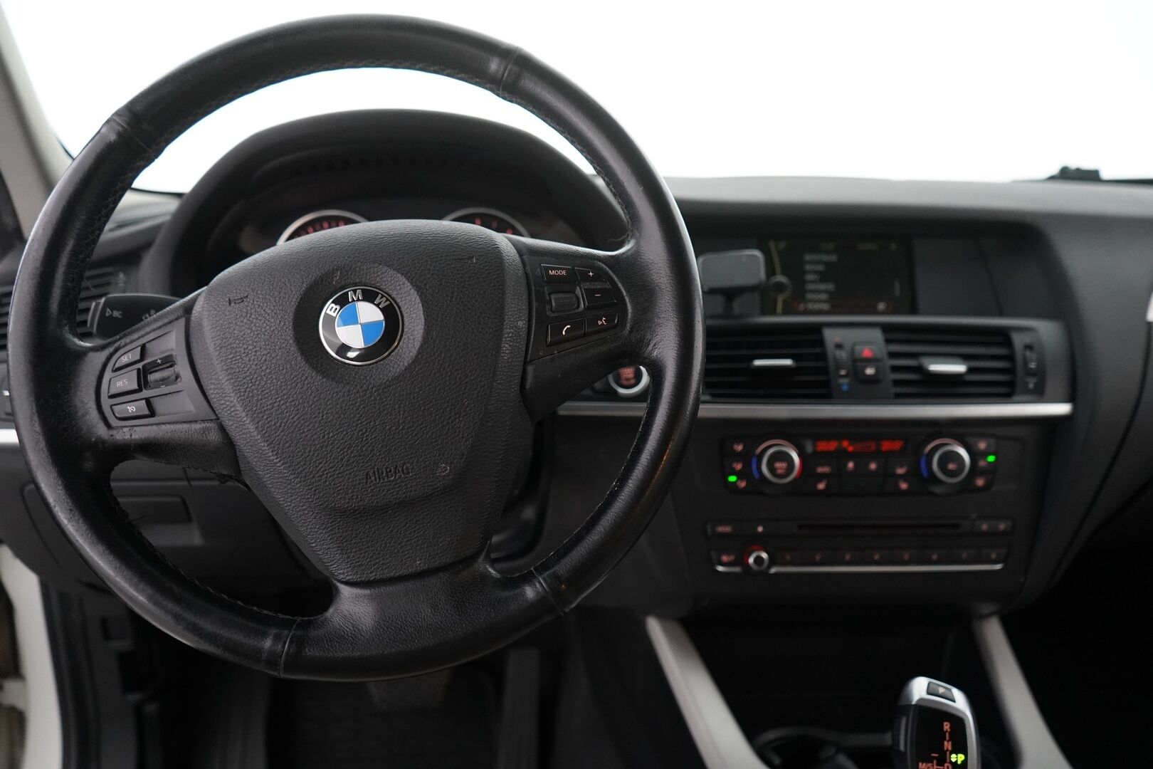 BMW X3 2013 MYYDÄÄN HUUTOKAUPAT.COM SIVUSTOLLA - MYYDÄÄN HUUTOKAUPAT.COM SIVUSTOLLA
