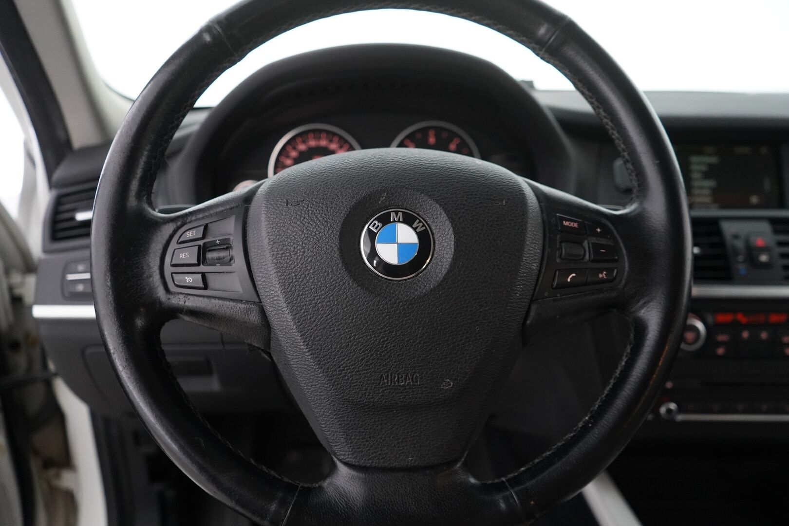 BMW X3 2013 MYYDÄÄN HUUTOKAUPAT.COM SIVUSTOLLA - MYYDÄÄN HUUTOKAUPAT.COM SIVUSTOLLA