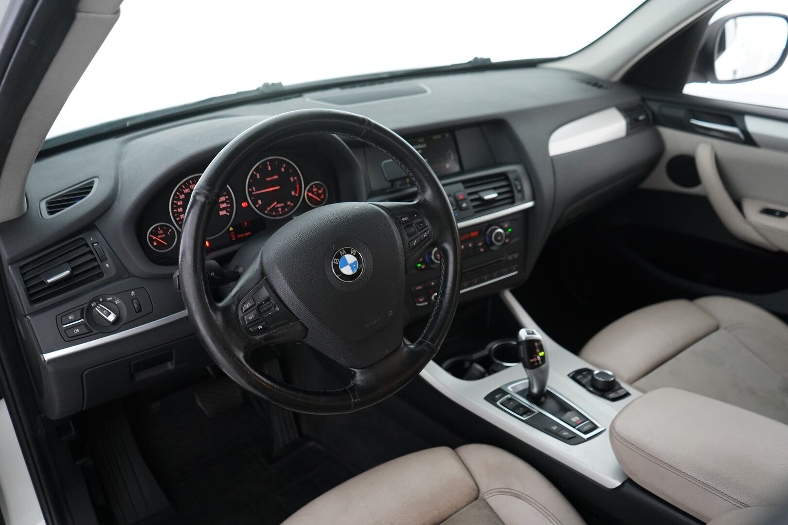 BMW X3 2013 MYYDÄÄN HUUTOKAUPAT.COM SIVUSTOLLA - MYYDÄÄN HUUTOKAUPAT.COM SIVUSTOLLA