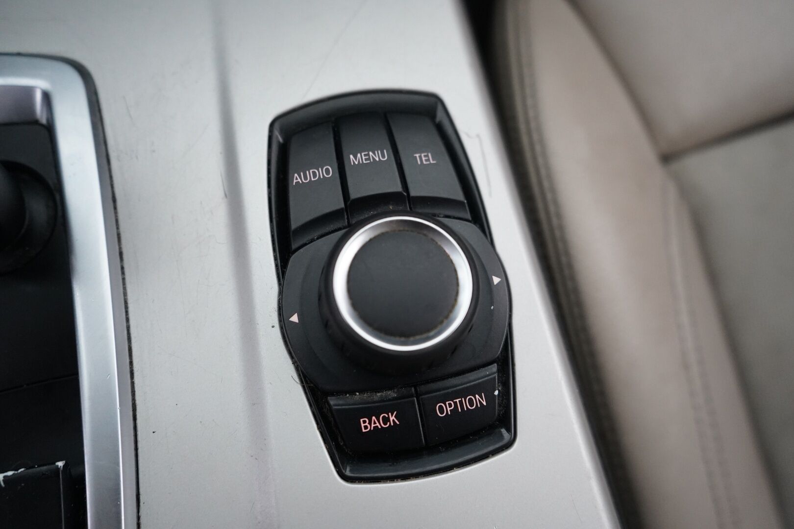 BMW X3 2013 MYYDÄÄN HUUTOKAUPAT.COM SIVUSTOLLA - MYYDÄÄN HUUTOKAUPAT.COM SIVUSTOLLA