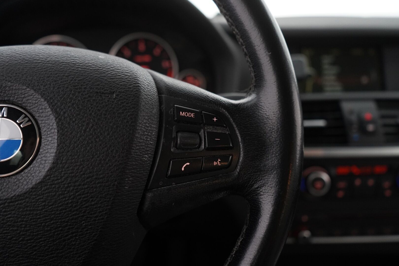 BMW X3 2013 MYYDÄÄN HUUTOKAUPAT.COM SIVUSTOLLA - MYYDÄÄN HUUTOKAUPAT.COM SIVUSTOLLA