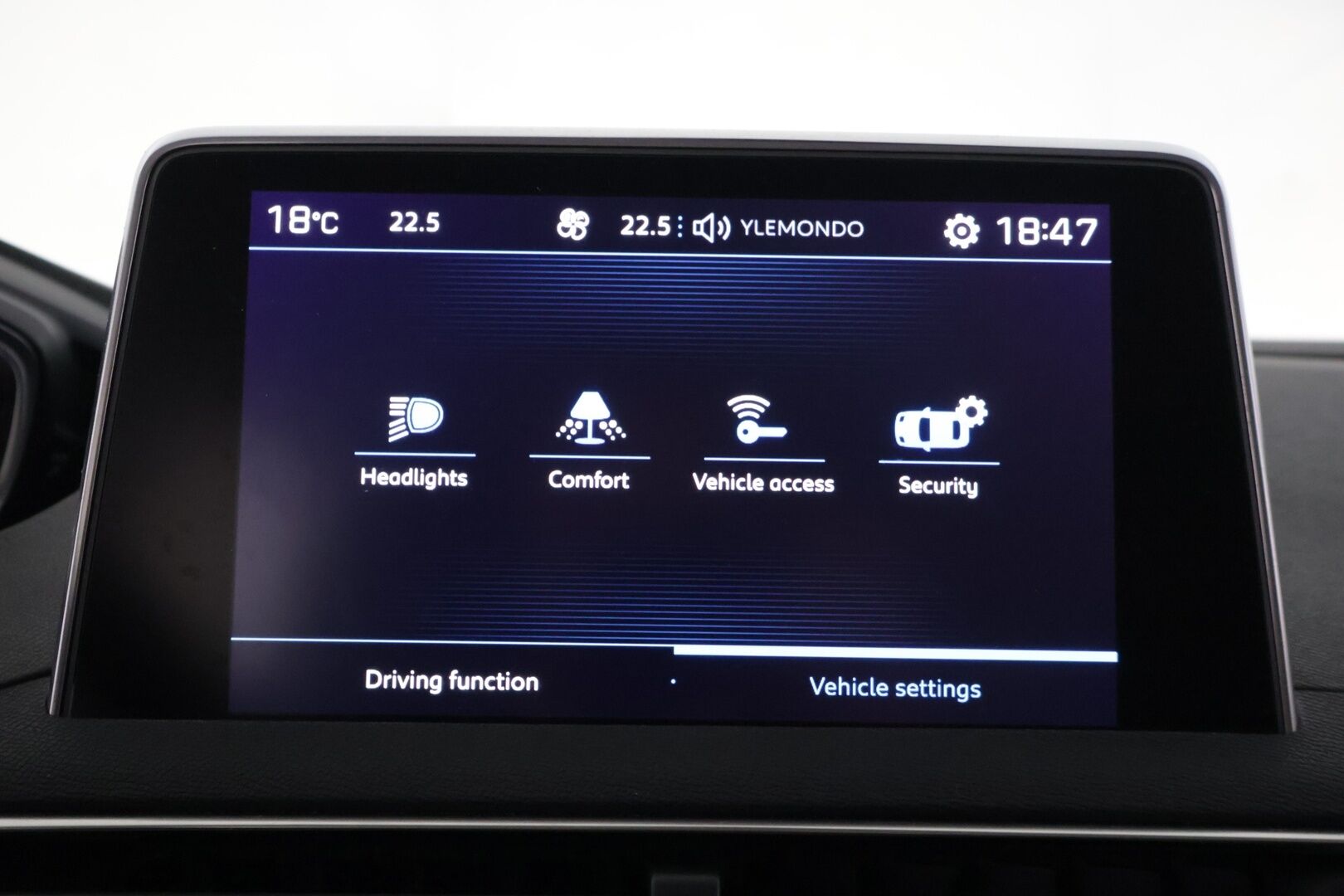 Peugeot 3008 2018 Active PureTech 130 Automaatti YritysOutlet - Myydään vain yrityksille - YritysOutlet - Myydään vain yrityksille