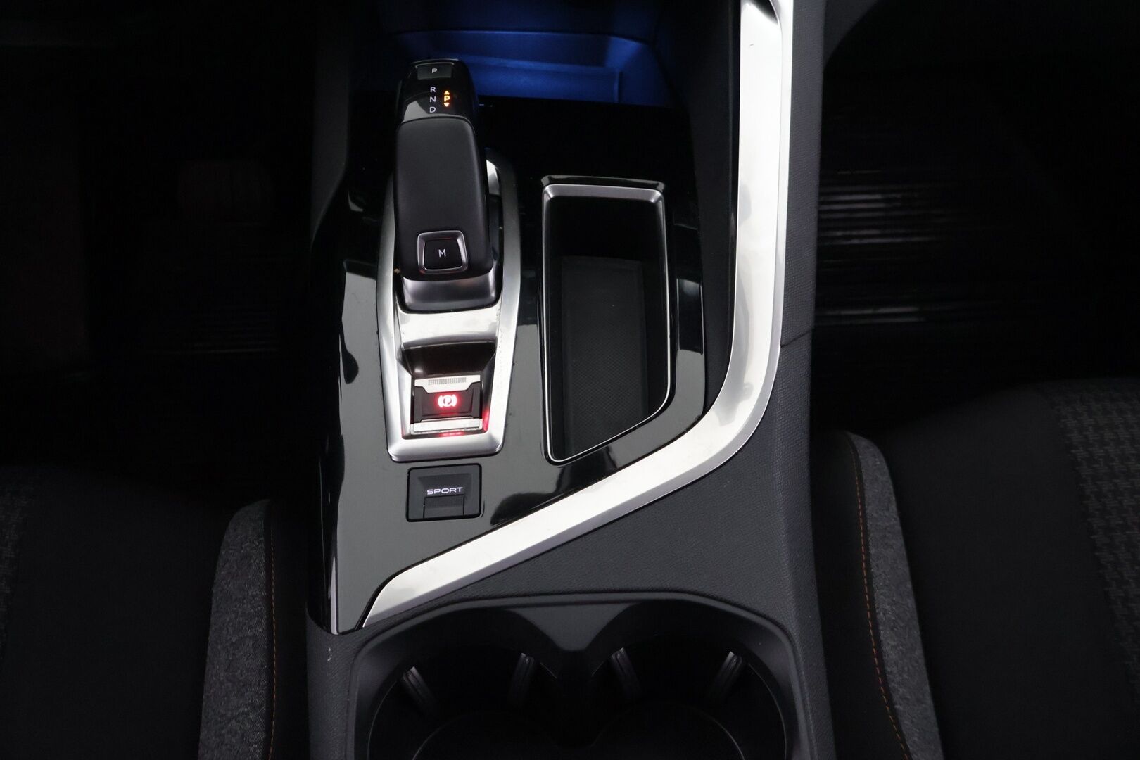 Peugeot 3008 2018 Active PureTech 130 Automaatti YritysOutlet - Myydään vain yrityksille - YritysOutlet - Myydään vain yrityksille