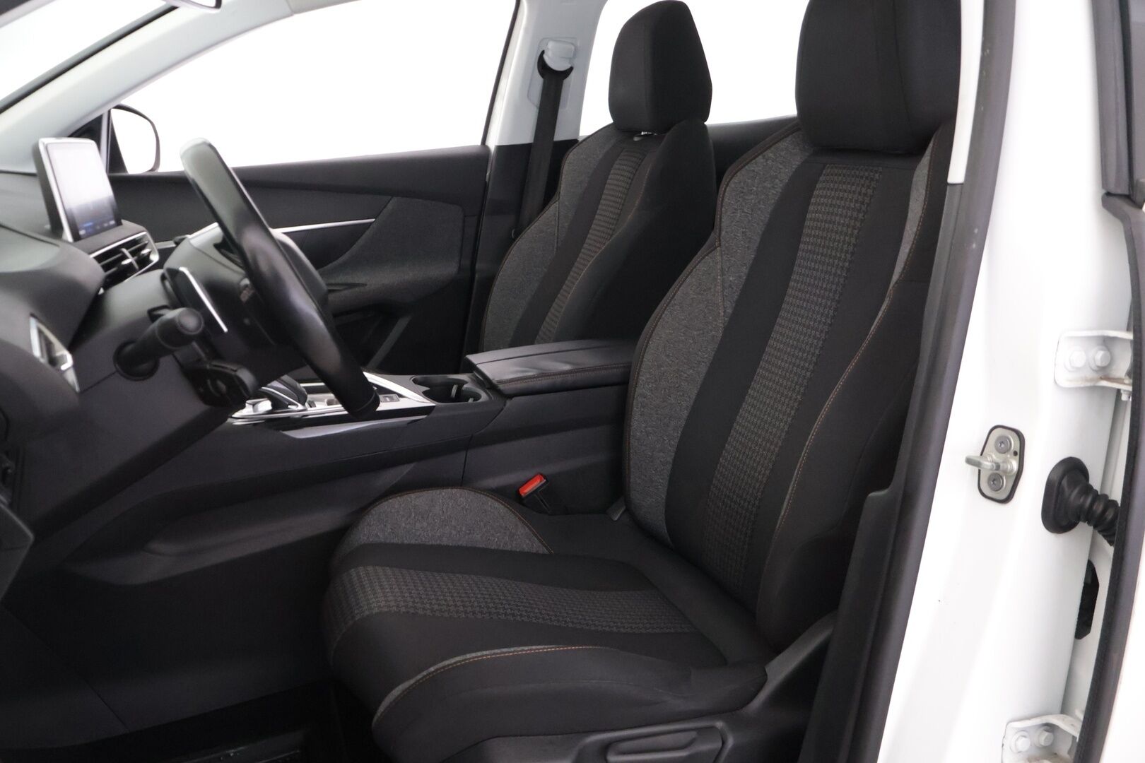 Peugeot 3008 2018 Active PureTech 130 Automaatti YritysOutlet - Myydään vain yrityksille - YritysOutlet - Myydään vain yrityksille