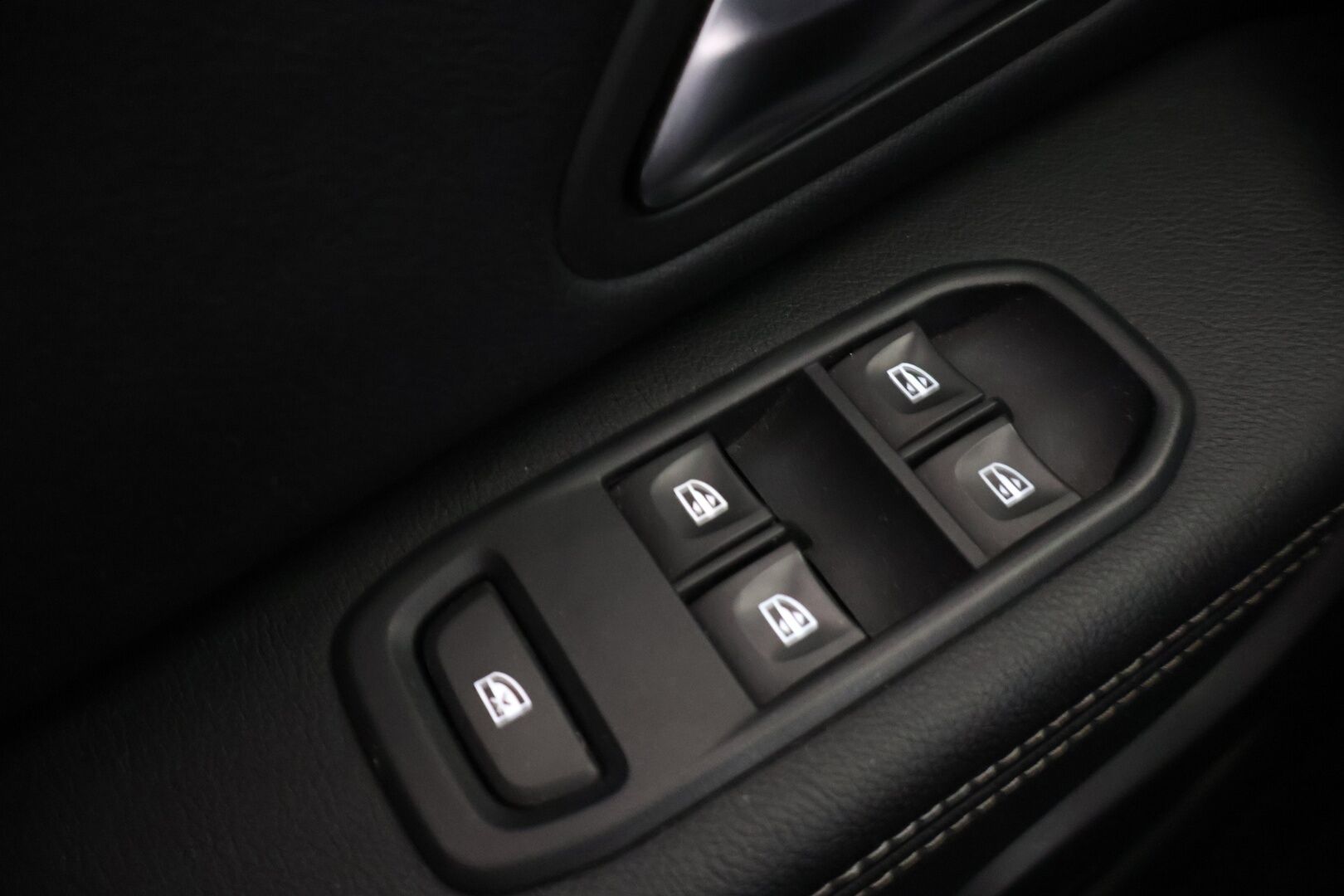 Dacia Duster 2018 dCi 110 EDC-aut 4x2 Prestige - | Webasto | P-kamera | Vakionopeudensäädin | BLIS |