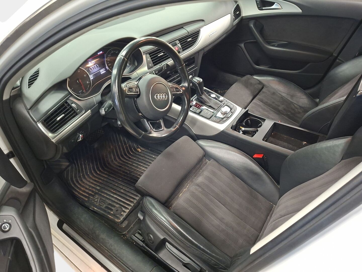 Audi A6 2015 Avant Business Sport 3,0 V6 TDI 160 kW quattro S tronic * Vetokoukku / Tutkat / Vakkari / Sähkökontti / Sporttipenkit * - * Ketju vaihdettu juuri! / Juuri katsastettu / 2x Renkaat & Vanteet *
