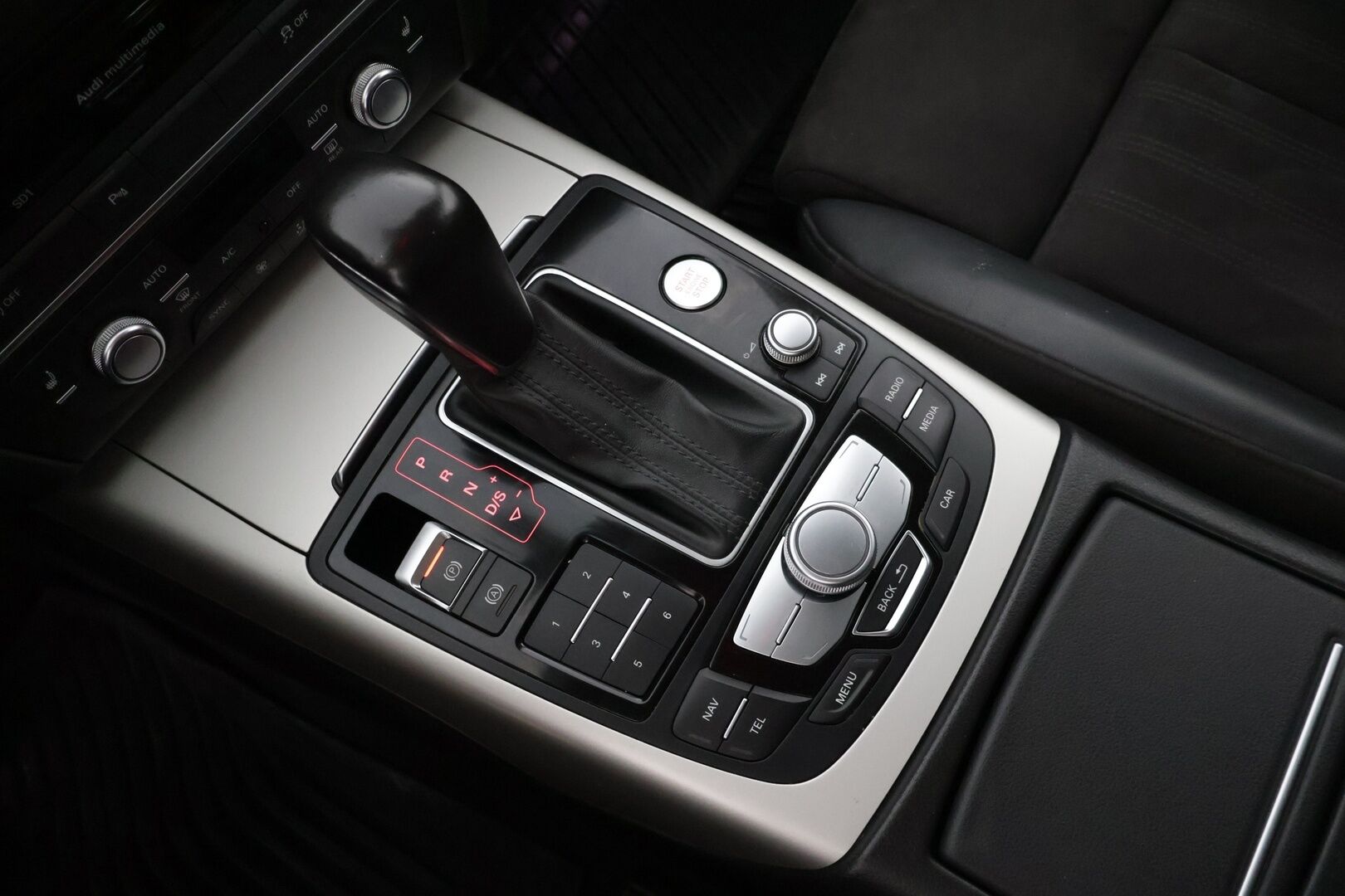 Audi A6 2015 Avant Business Sport 3,0 V6 TDI 160 kW quattro S tronic * Vetokoukku / Tutkat / Vakkari / Sähkökontti / Sporttipenkit * - * Ketju vaihdettu juuri! / Juuri katsastettu / 2x Renkaat & Vanteet *
