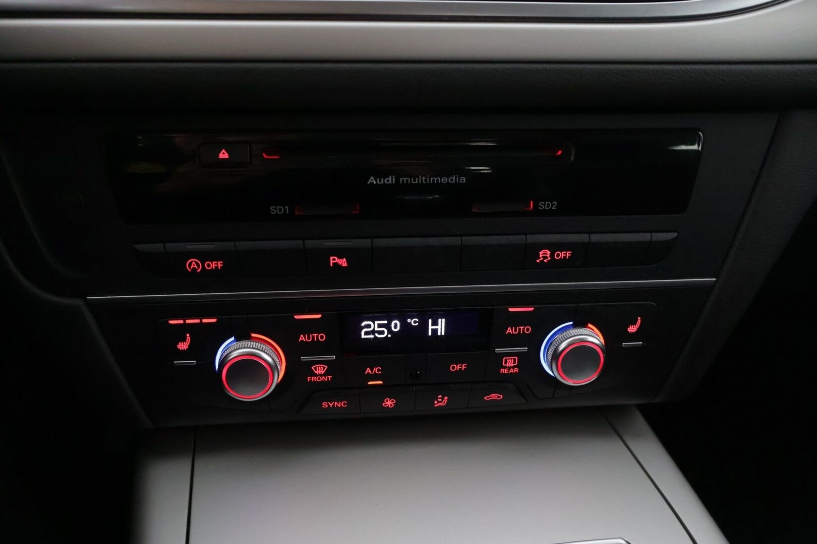 Audi A6 2015 Avant Business Sport 3,0 V6 TDI 160 kW quattro S tronic * Vetokoukku / Tutkat / Vakkari / Sähkökontti / Sporttipenkit * - * Ketju vaihdettu juuri! / Juuri katsastettu / 2x Renkaat & Vanteet *