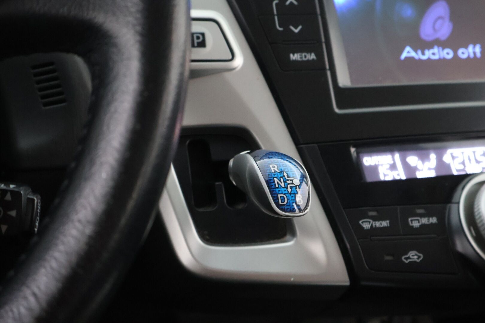 Toyota PRIUS+ 2013 1,8 Hybrid Premium * Vakkari / Navi / 7-Paikkainen / Digimittari / KeylessGo - Metalliväri / 2x Todella hyvät renkaat aluvantein / Juuri tullut Tampereelle! - HULLUT JOULUT KORKOTARJOUS 2,49% 