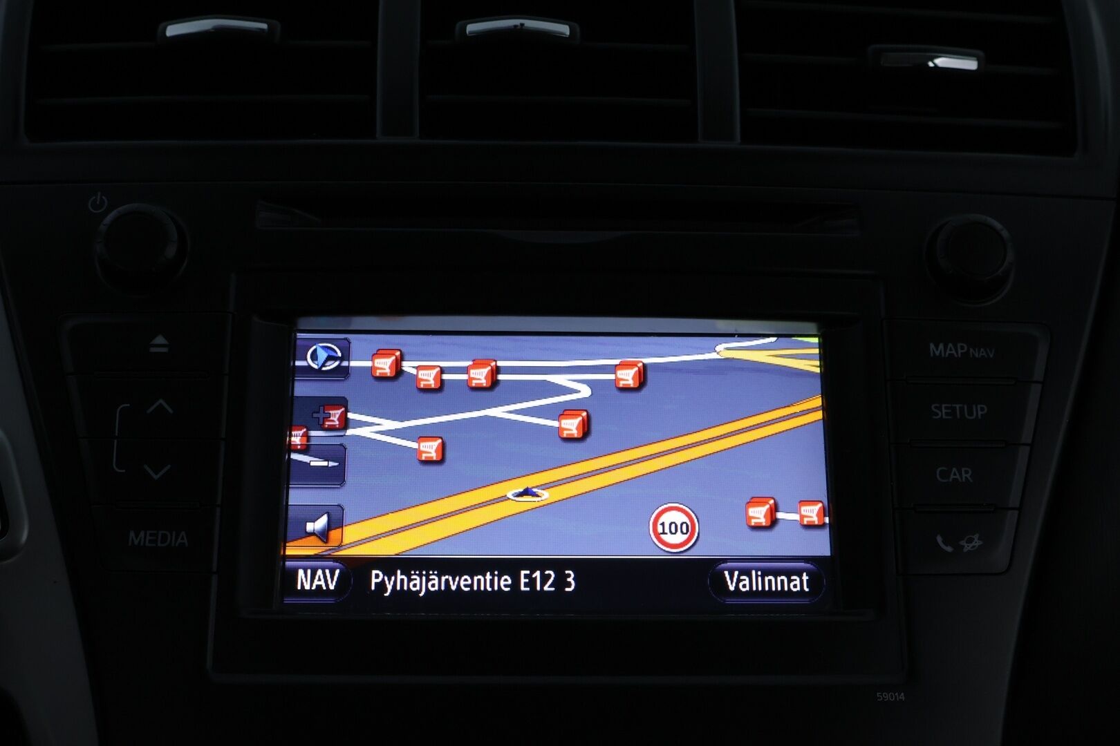 Toyota PRIUS+ 2013 1,8 Hybrid Premium * Vakkari / Navi / 7-Paikkainen / Digimittari / KeylessGo - Metalliväri / 2x Todella hyvät renkaat aluvantein / Juuri tullut Tampereelle! - HULLUT JOULUT KORKOTARJOUS 2,49% 